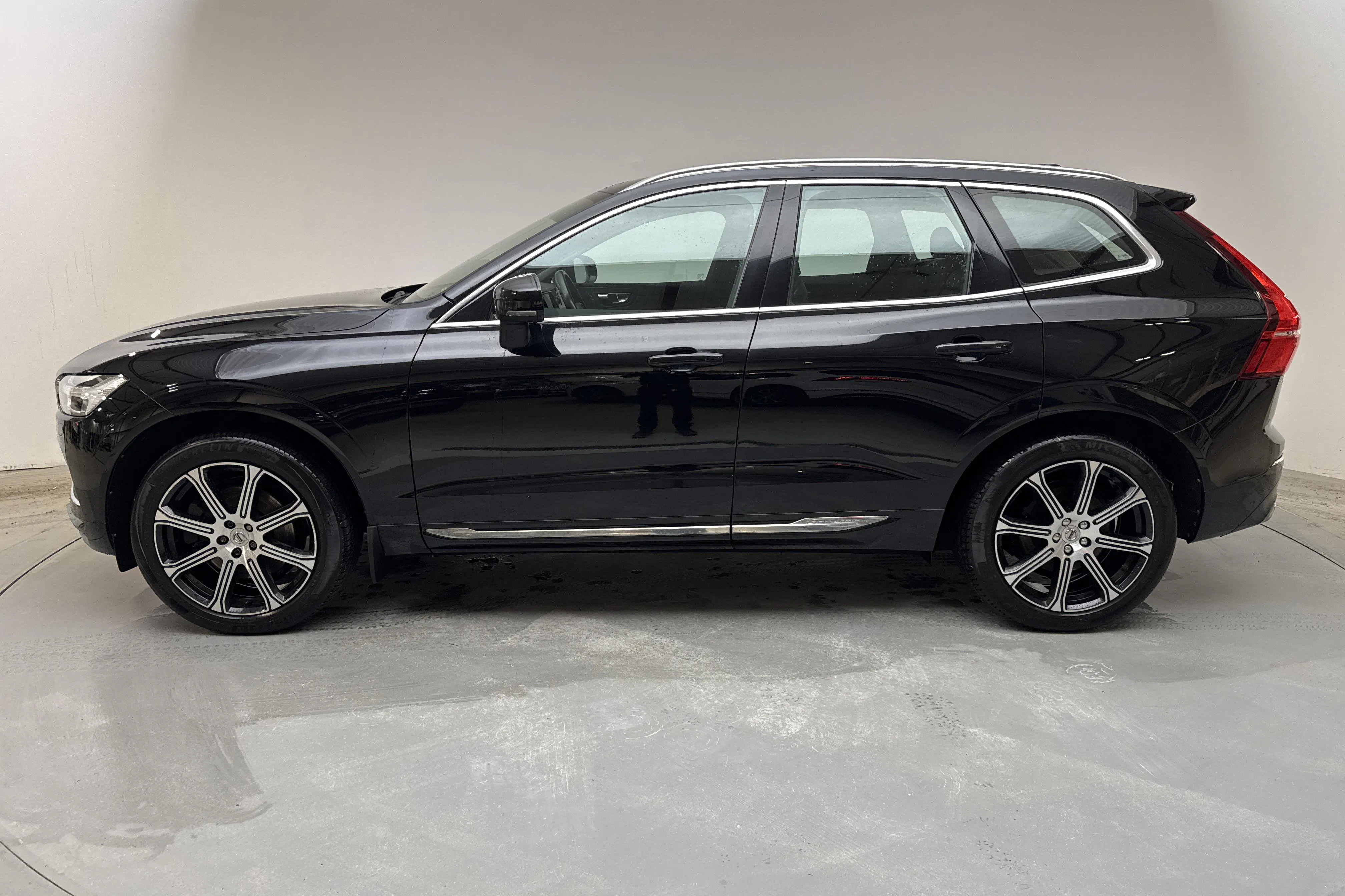 Presentation photo 2 of 17: Volvo XC60 T5 AWD (250hk) - 146 660 km - Automatic - black - 2019