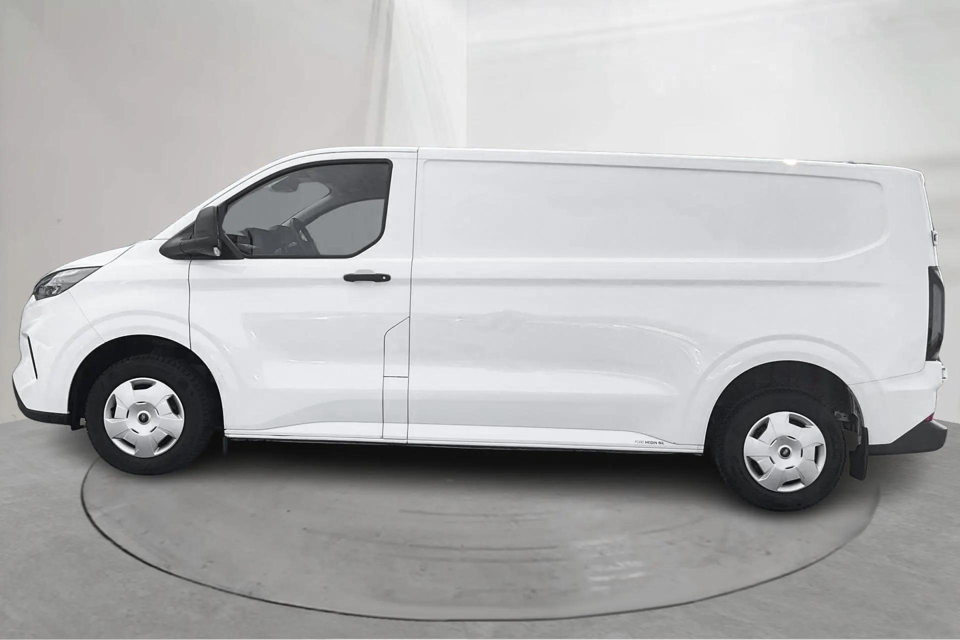 Presentation photo 2 of 17: Ford Transit Custom 320 2.0 EcoBlue (136hk) - 37 200 km - Automatic - white - 2024