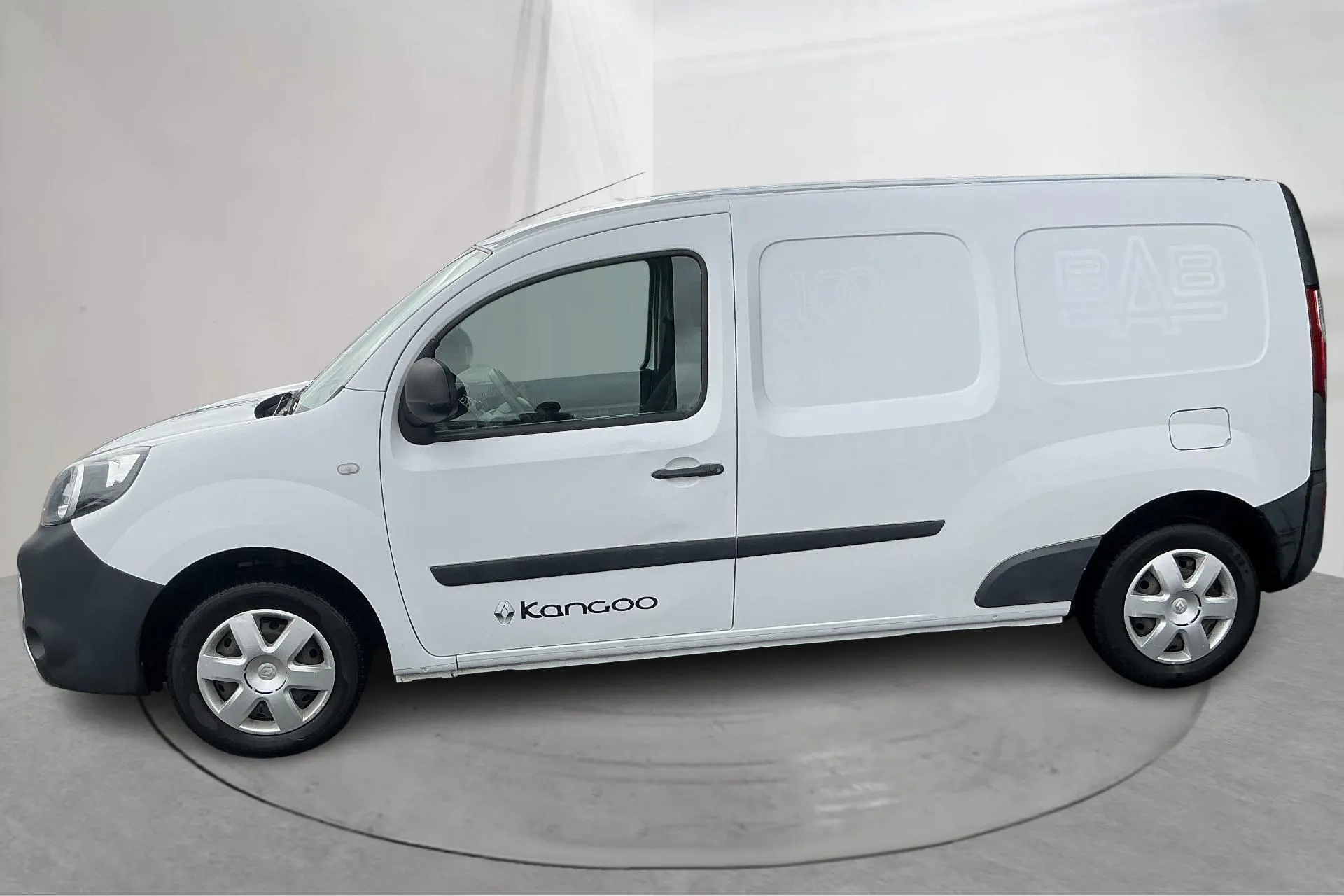 Presentationsfoto 2 av 14: Renault Kangoo 1.5 dCi Maxi skåp (90hk) - 10 648 mil - Manuell - vit - 2016