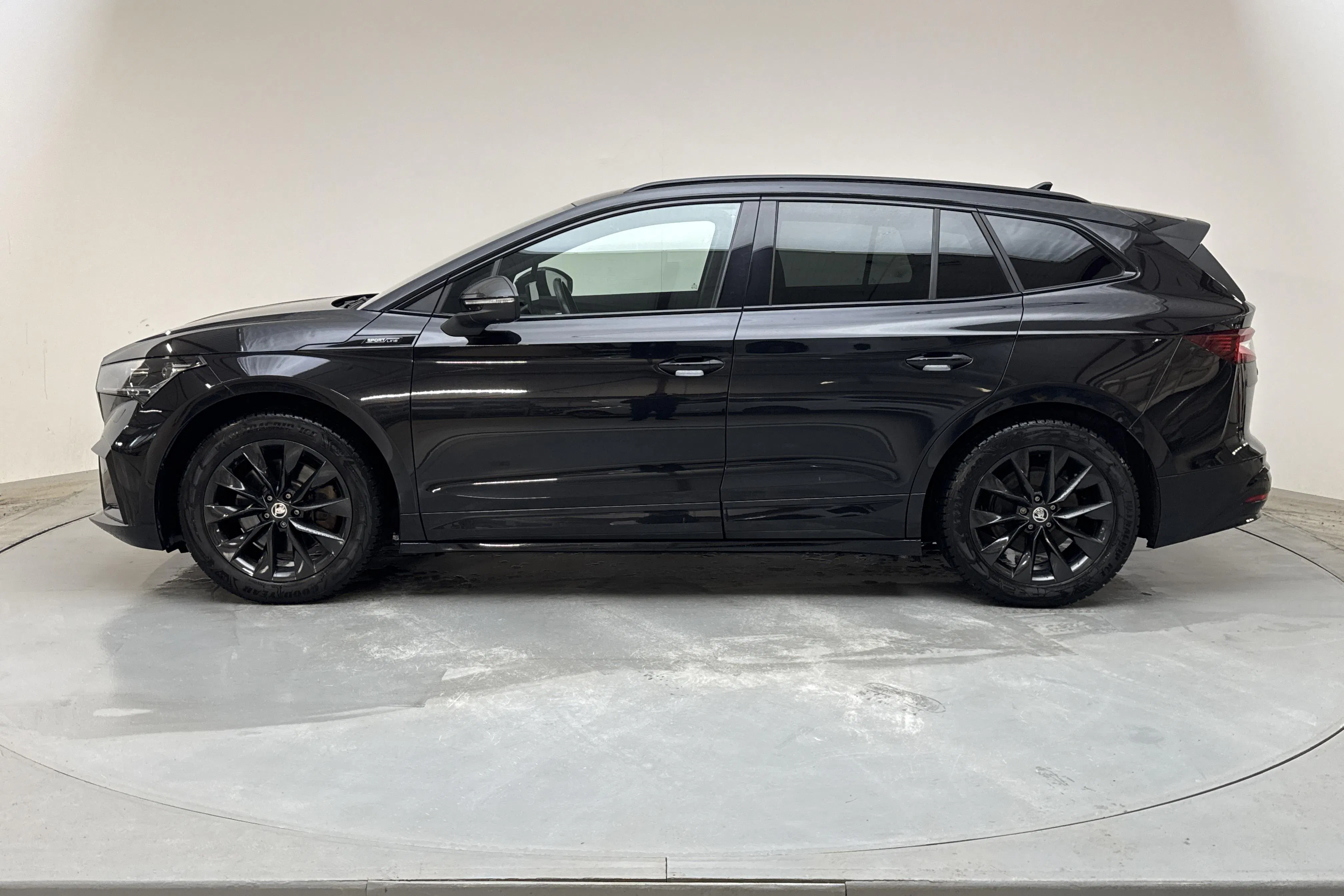 Presentation photo 2 of 21: Skoda Enyaq iV 80x (265hk) - 74 750 km - Automatic - black - 2022