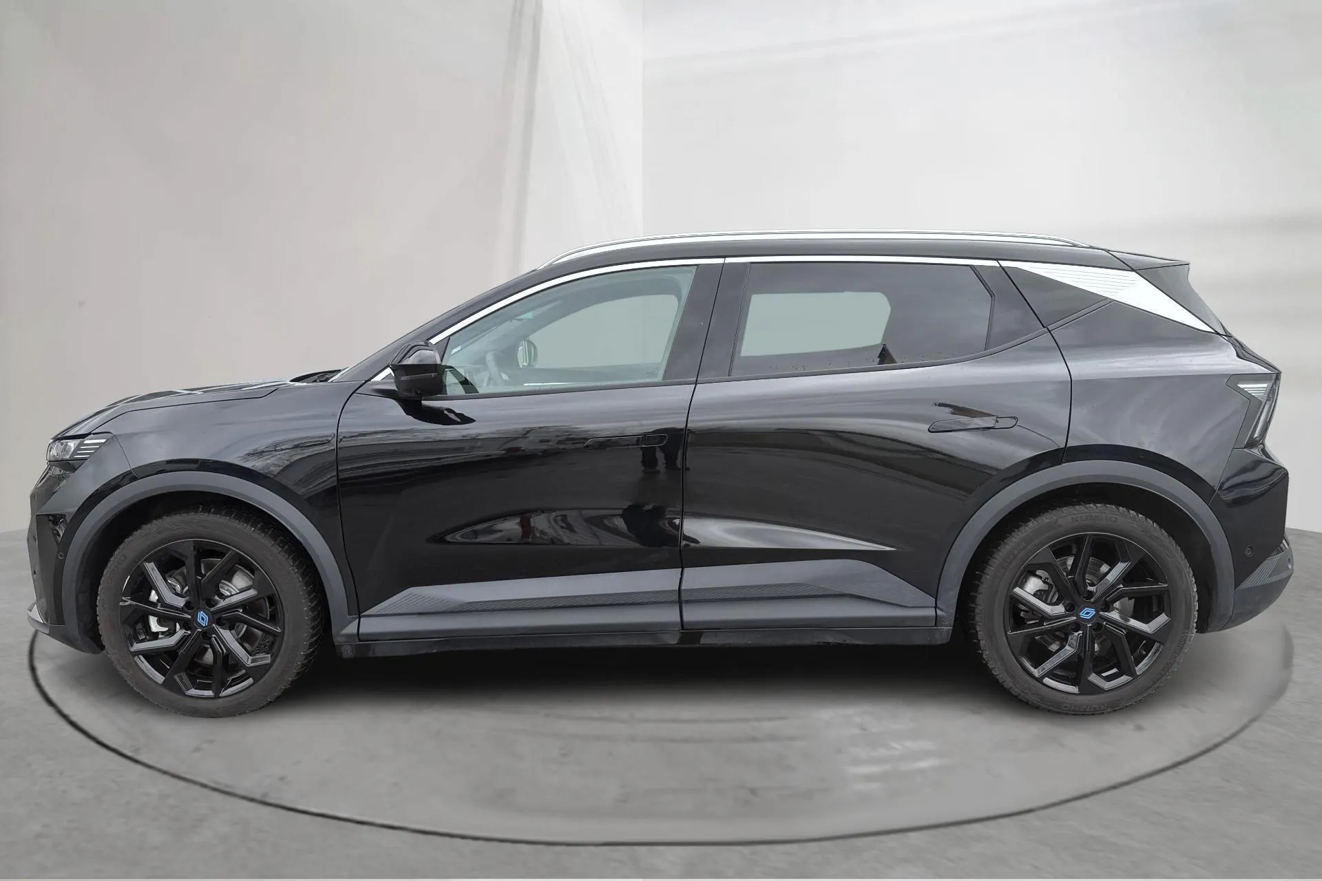 Presentationsfoto 2 av 18: Renault Scénic 87kWh E-Tech (220hk) - 781 mil - Automat - svart - 2024