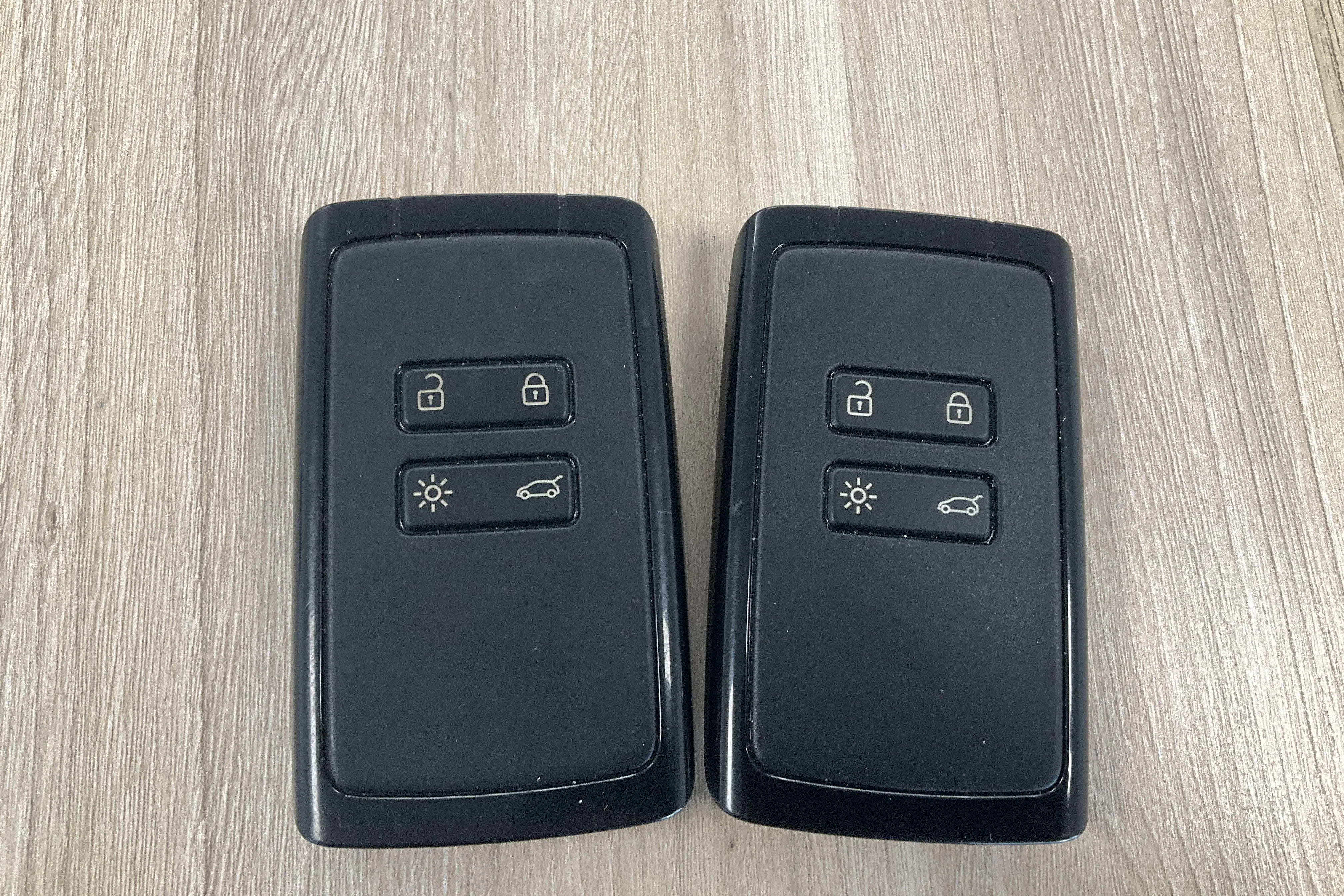 Presentationsfoto 18 av 18: Renault Scénic 87kWh E-Tech (220hk) - 781 mil - Automat - svart - 2024