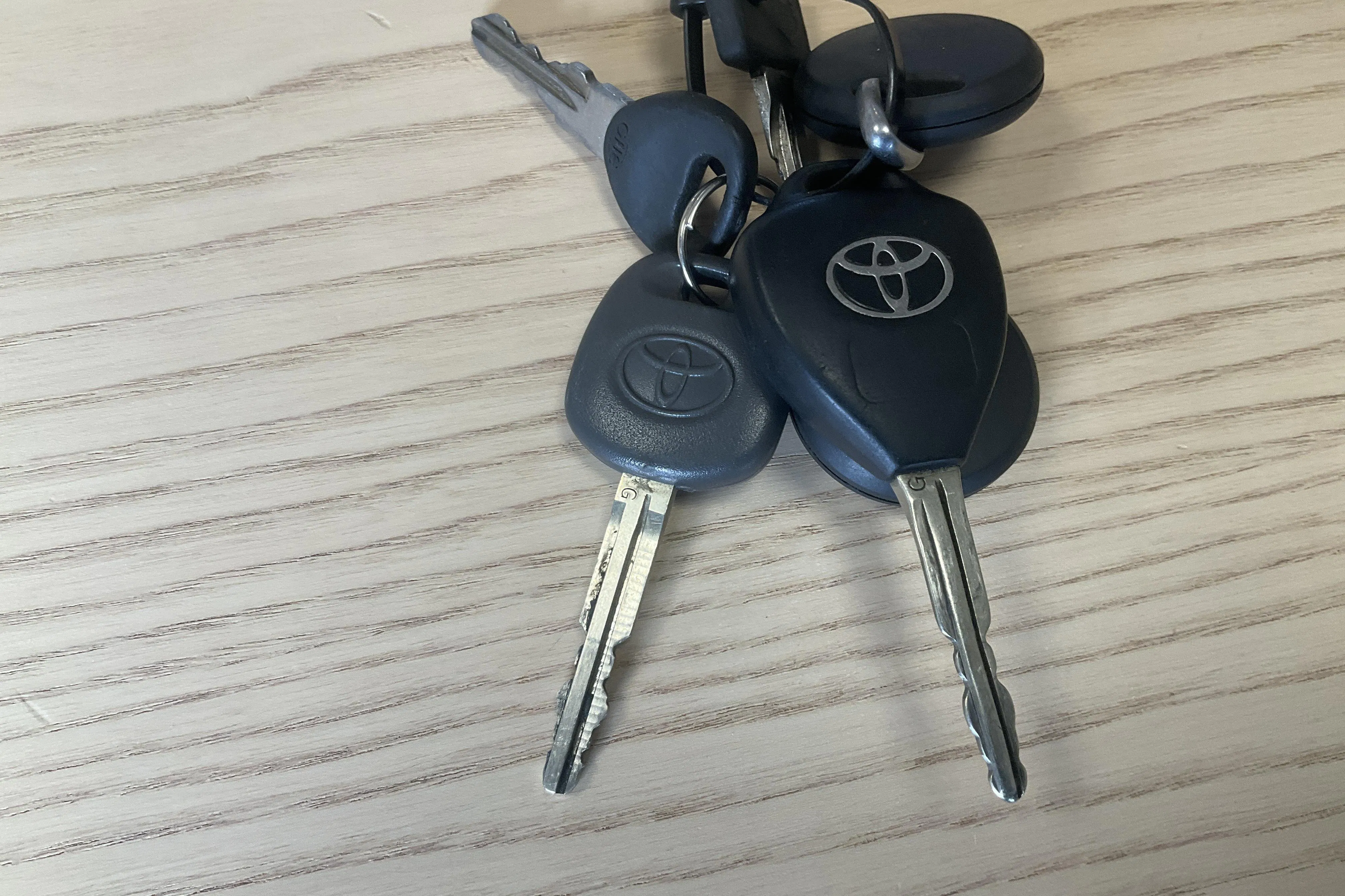 Presentationsfoto 11 av 11: Toyota Hilux 2.5 D-4D 4WD (144hk) - 11 880 mil - Manuell - vit - 2011