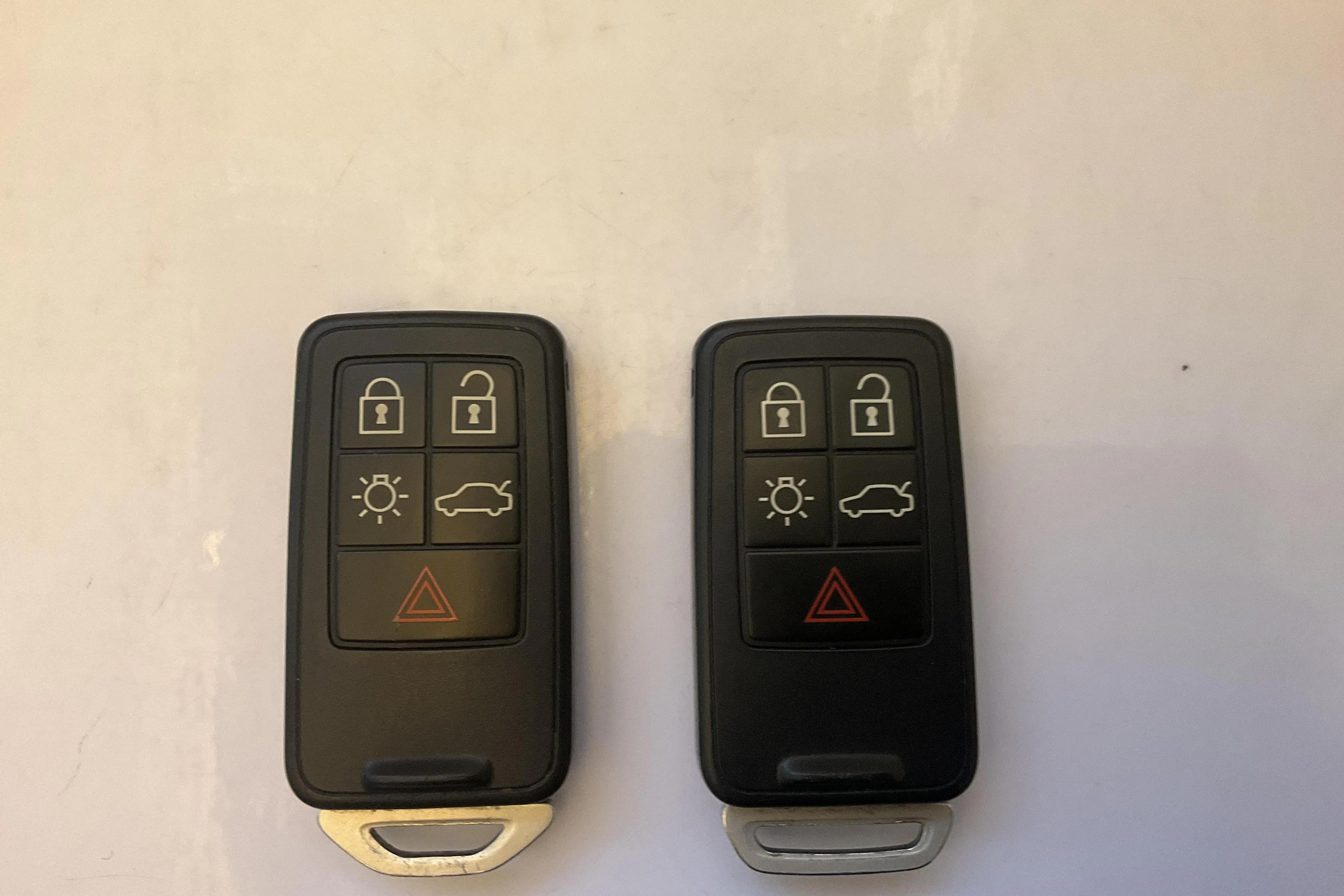 Presentation photo 14 of 14: Volvo V40 T2 (122hk) - 92 310 km - Automatic - black - 2017