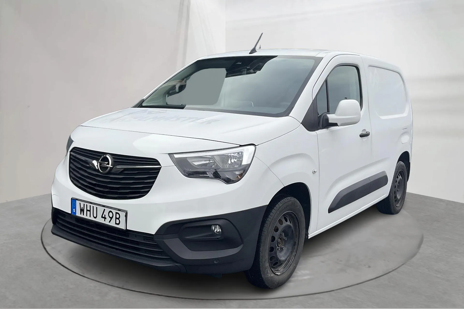 Presentationsfoto 1 av 17: Opel Combo 1.5 CDTI Skåp (100hk) - 5 594 mil - Manuell - vit - 2020