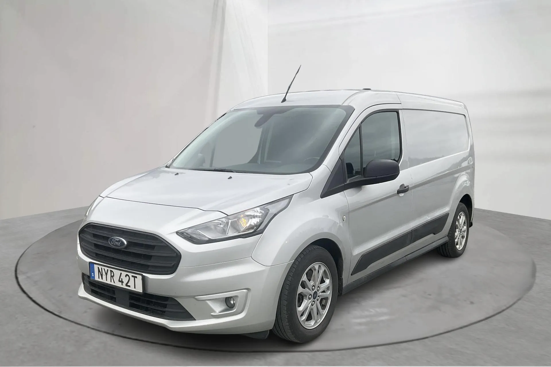 Presentationsfoto 1 av 13: Ford Transit Connect 1.5 EcoBlue (100hk) - 14 616 mil - Automat - grå - 2021