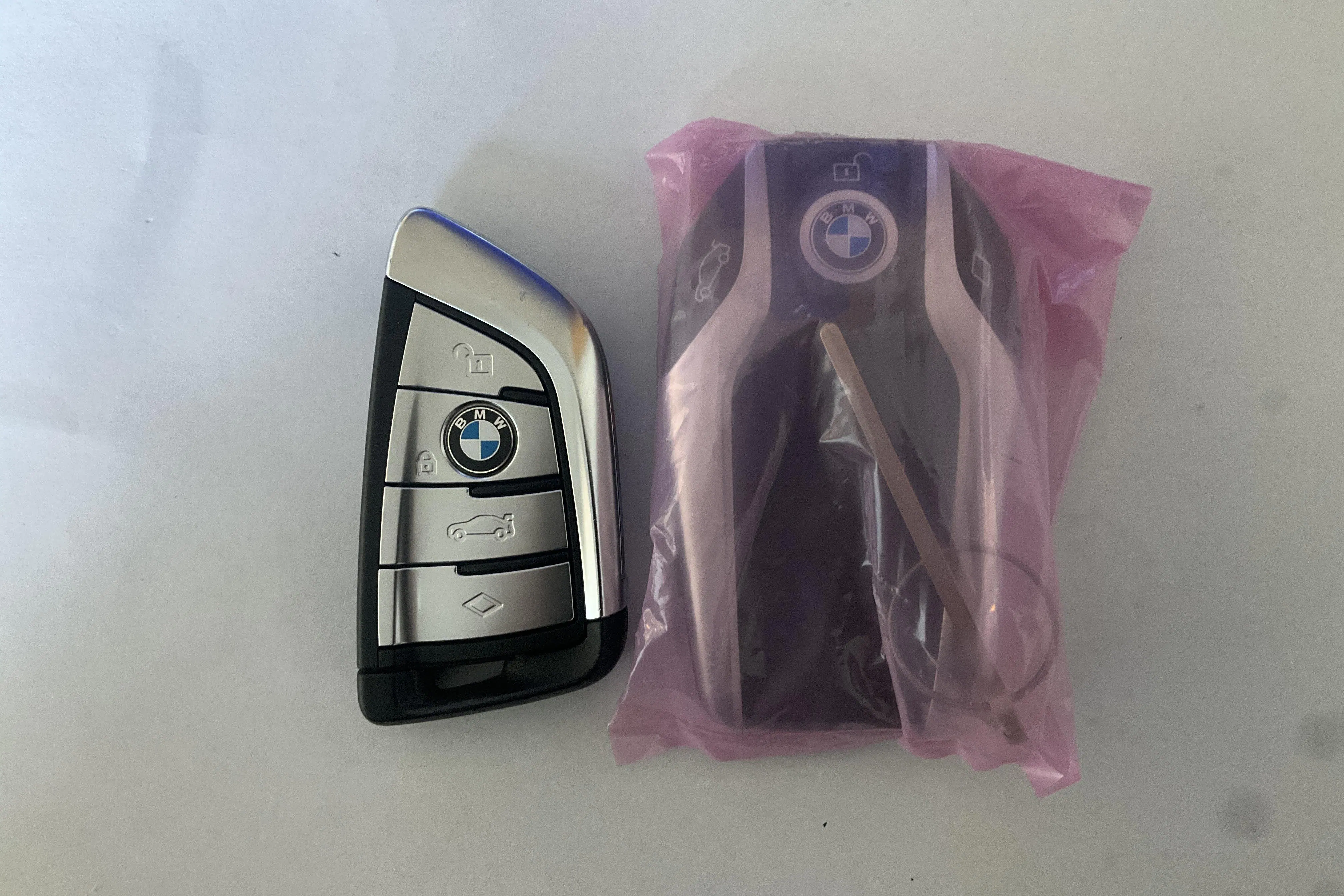 Præsentationsfoto 19 af 19: BMW 530e xDrive Touring, G31 12kWh LCI (292hk) - 74 170 kilometer - Salgsautomat - grå - 2024