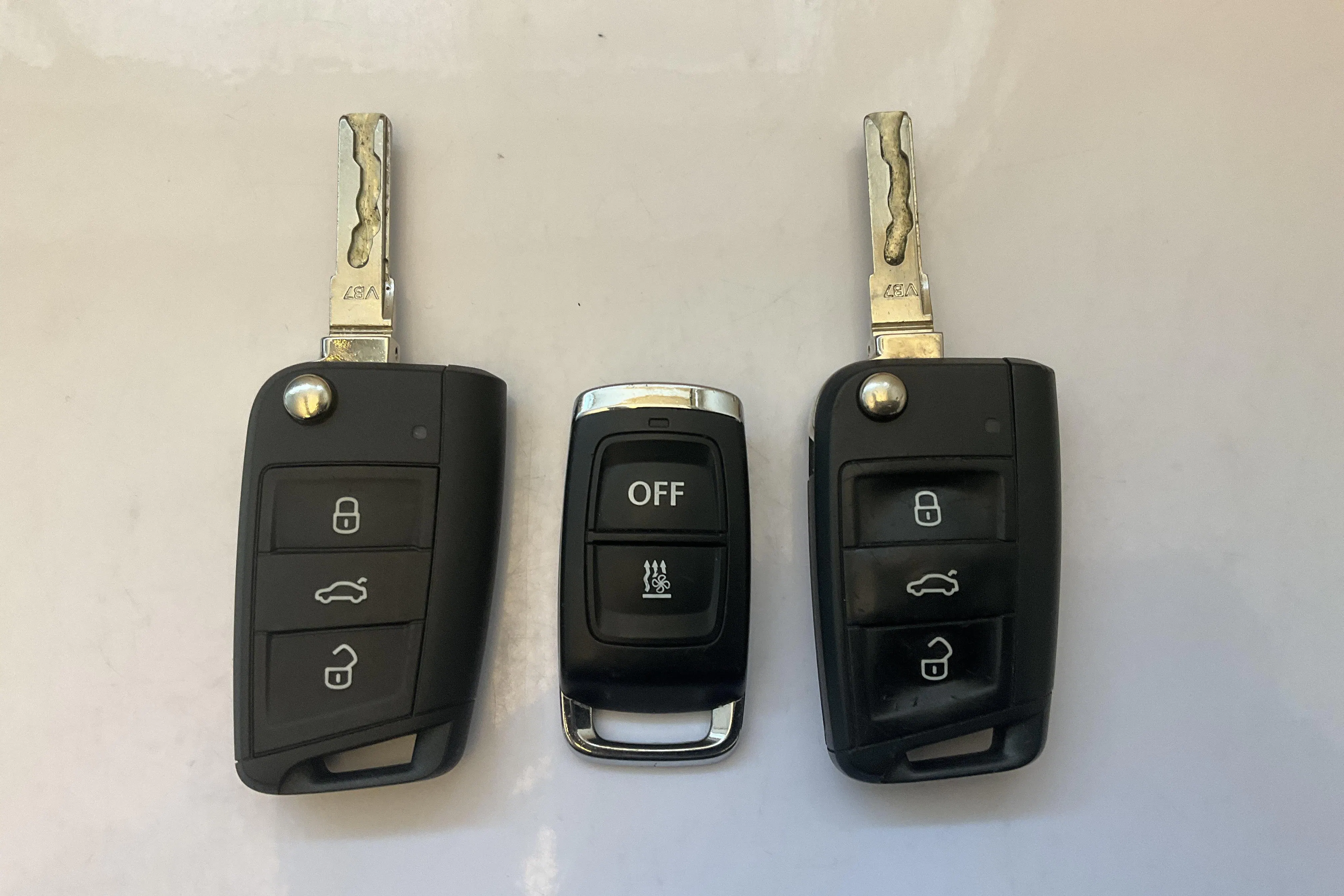 Presentationsfoto 12 av 12: VW Golf VII 1.4 TGI 5dr (110hk) - 6 551 mil - Automat - röd - 2018