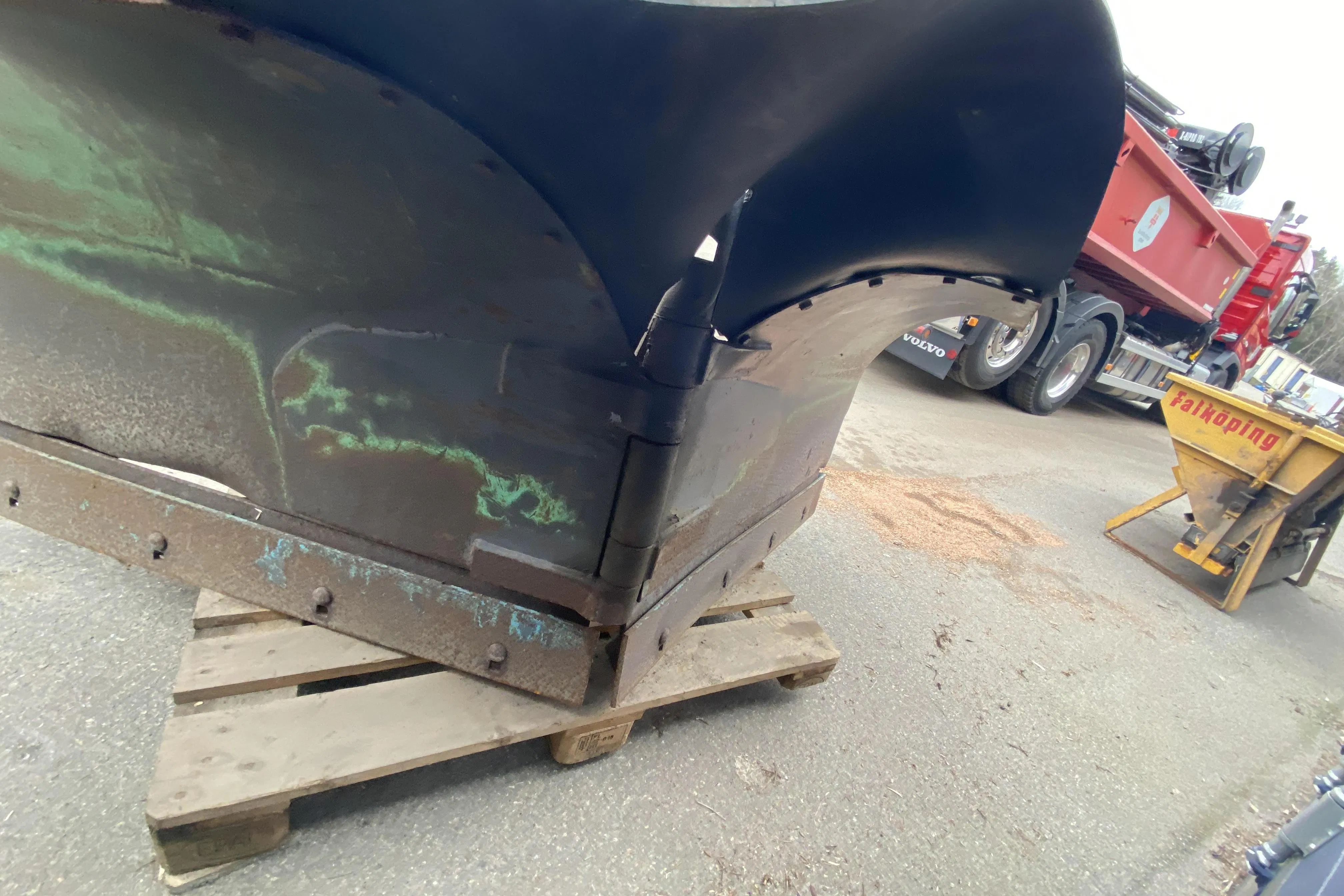 Presentationsfoto 44 av 44: John Deere 5720, med vikplog och spridare - 0 km - Manuell - grön - 2005