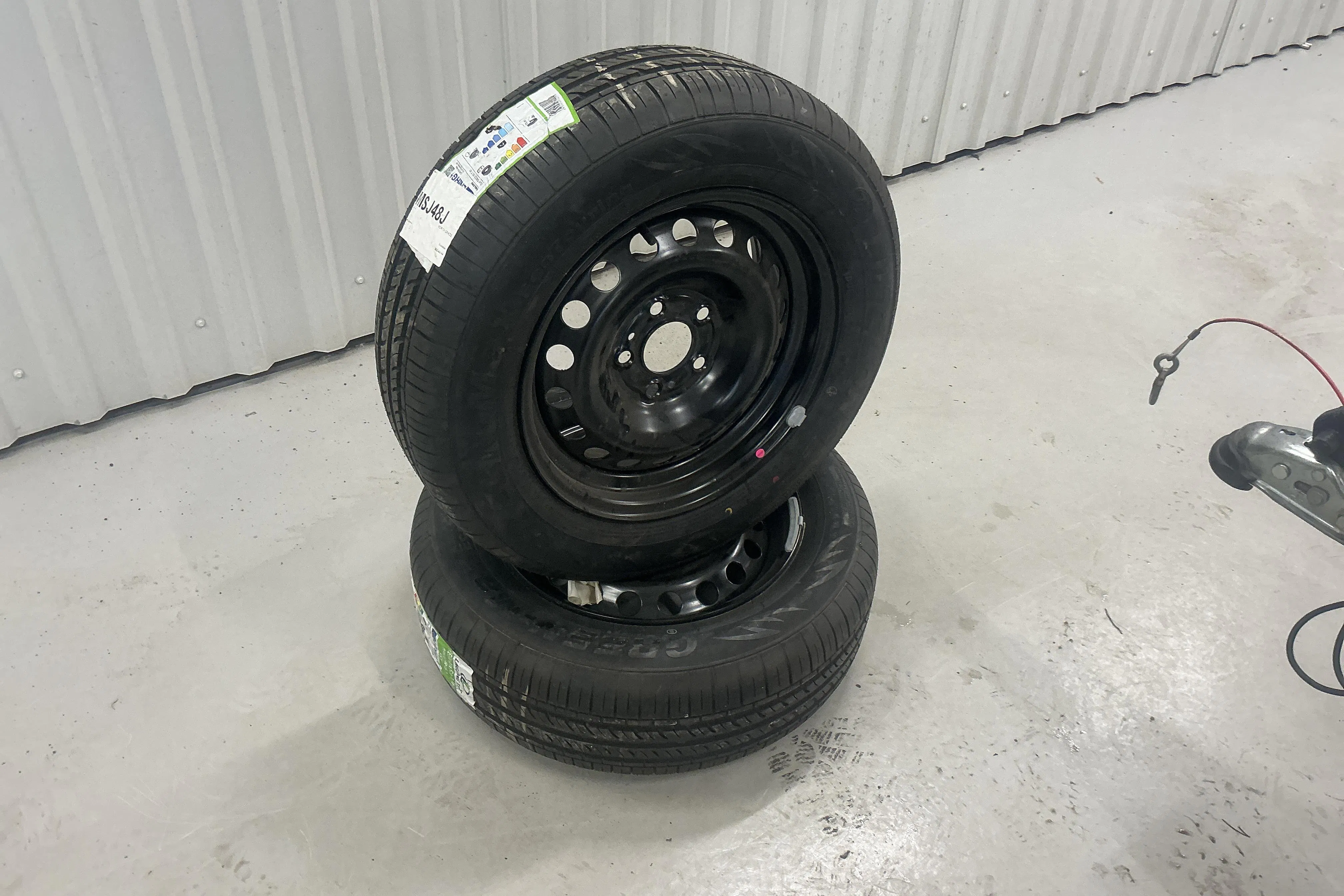 Presentationsfoto 12 av 12: NORTH GRADE ÅTM 380 Kåpsläpvagn med tippfunktion Släpvagn (Rep.Objekt) - 0 km - Light Grey - 2022