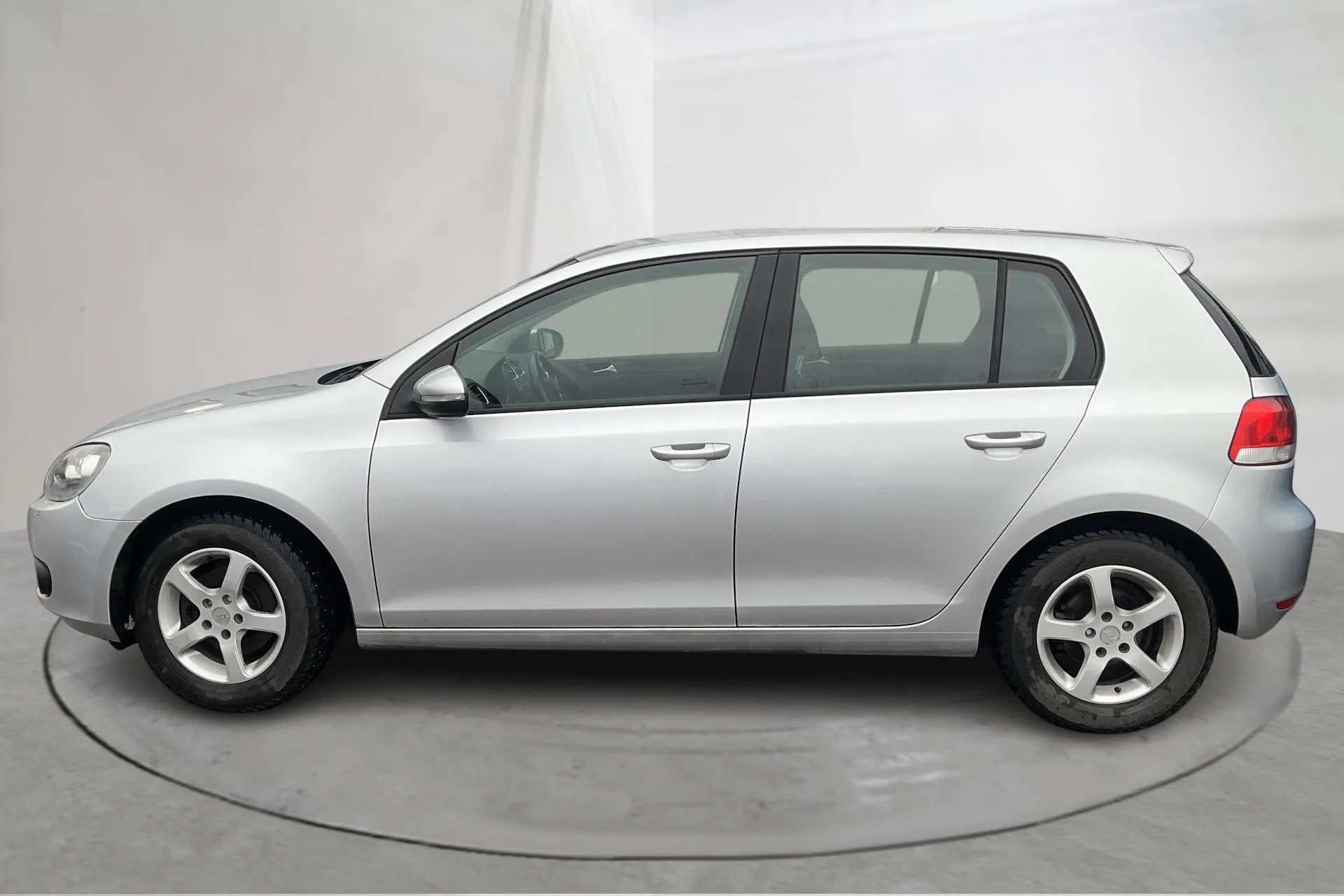 Presentation photo 2 of 12: VW Golf VI 1.6 MultiFuel E85 5dr (102hk) - 66 330 km - Manual - silver - 2011