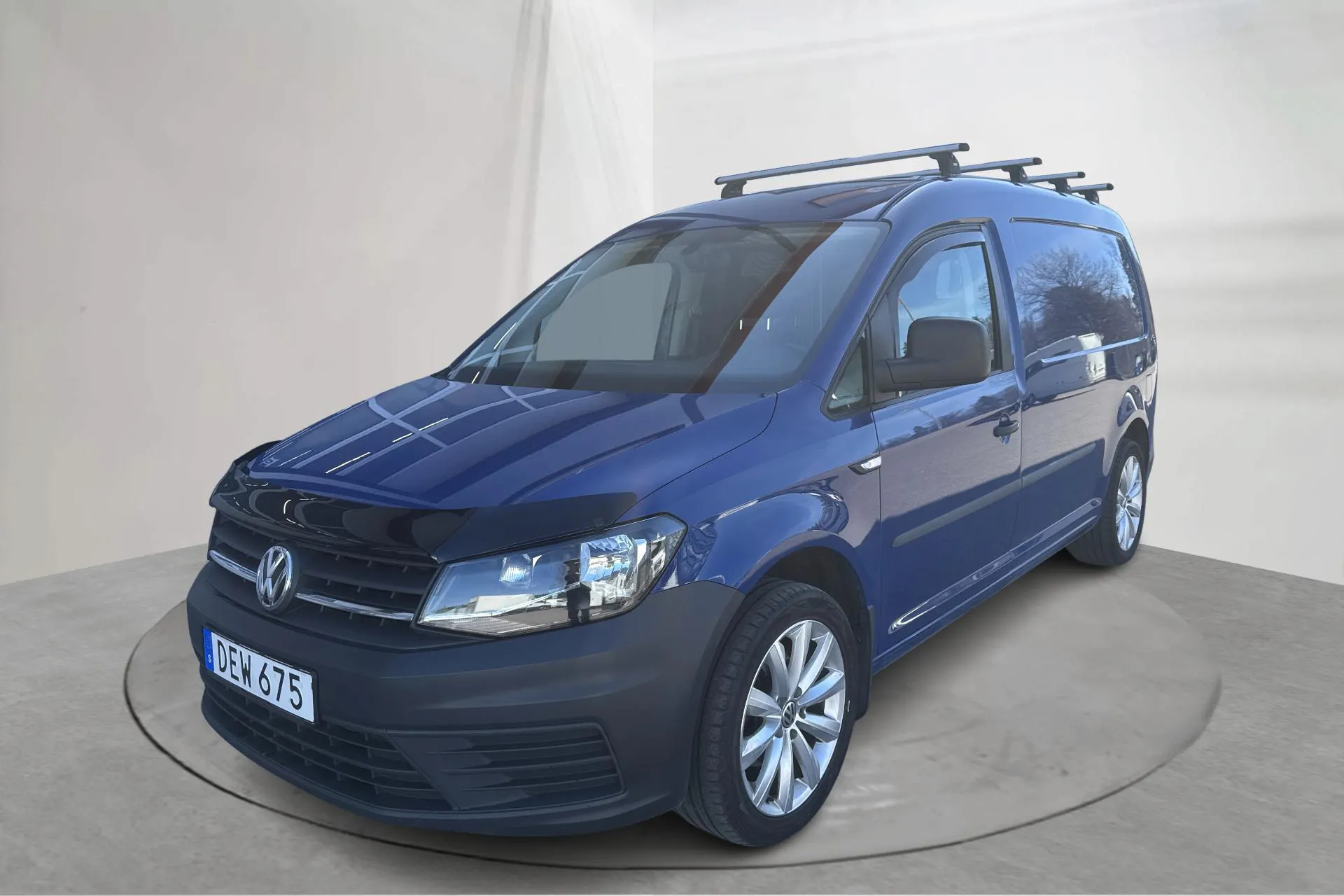 Presentationsfoto 1 av 15: VW Caddy 2.0 TDI Maxi Skåp (102hk) - 7 928 mil - Manuell - blå - 2016