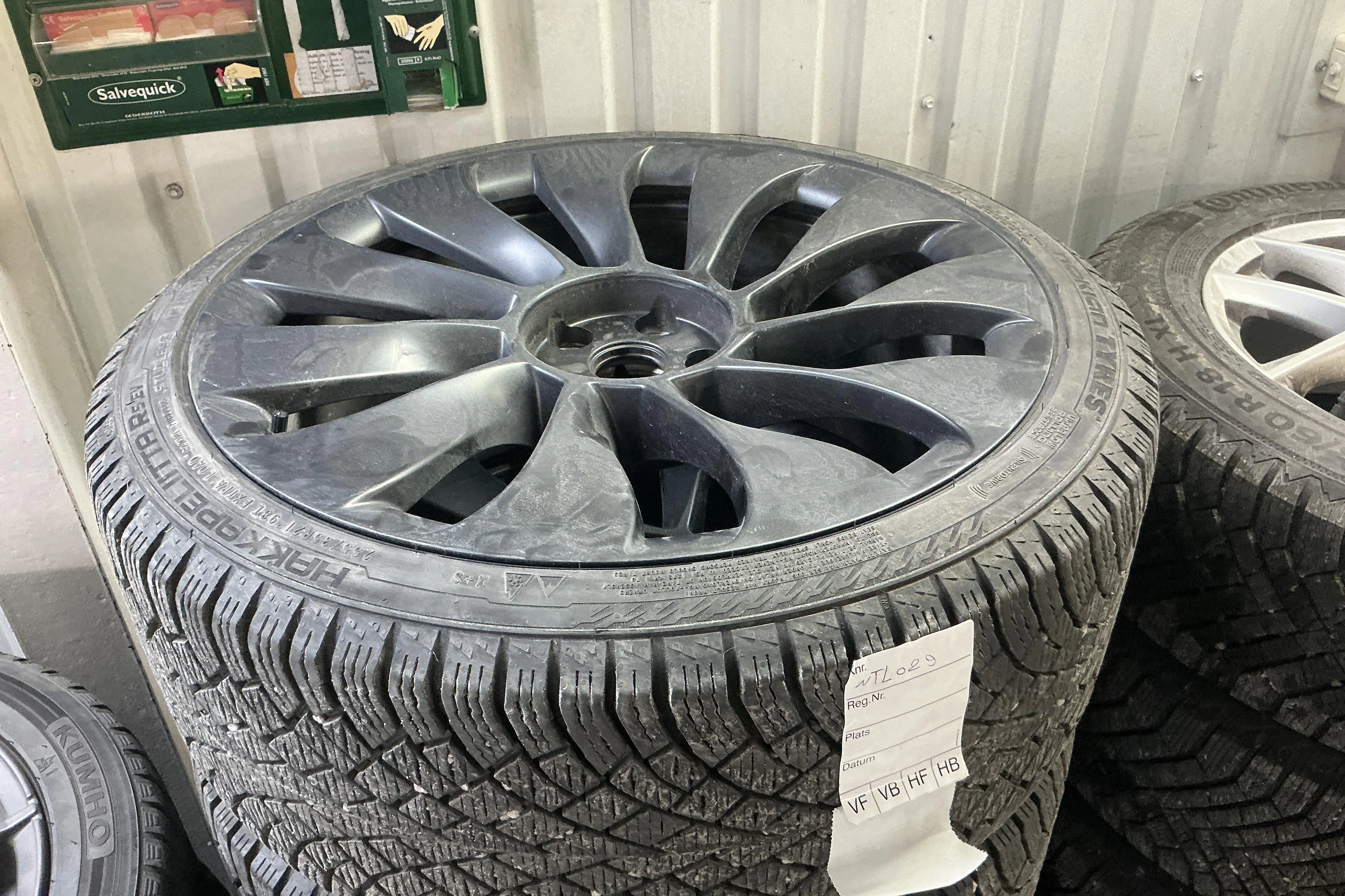 Presentationsfoto 18 av 18: Tesla Model Y Performance Dual Motor AWD - 4 572 mil - Automat - svart - 2024