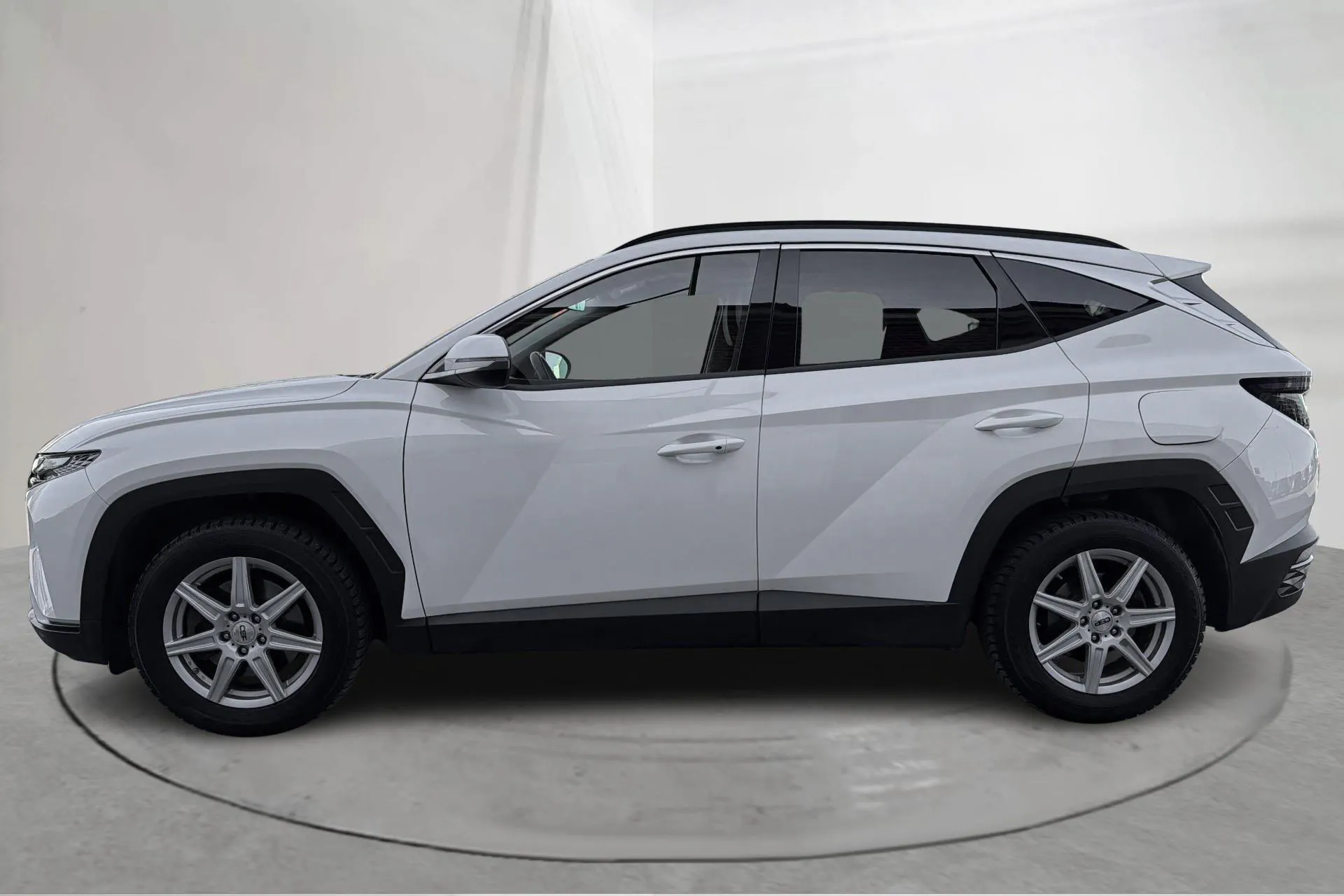 Presentation photo 2 of 17: Hyundai Tucson 1.6 GDI Hybrid 4WD (230hk) - 111 400 km - Automatic - white - 2023