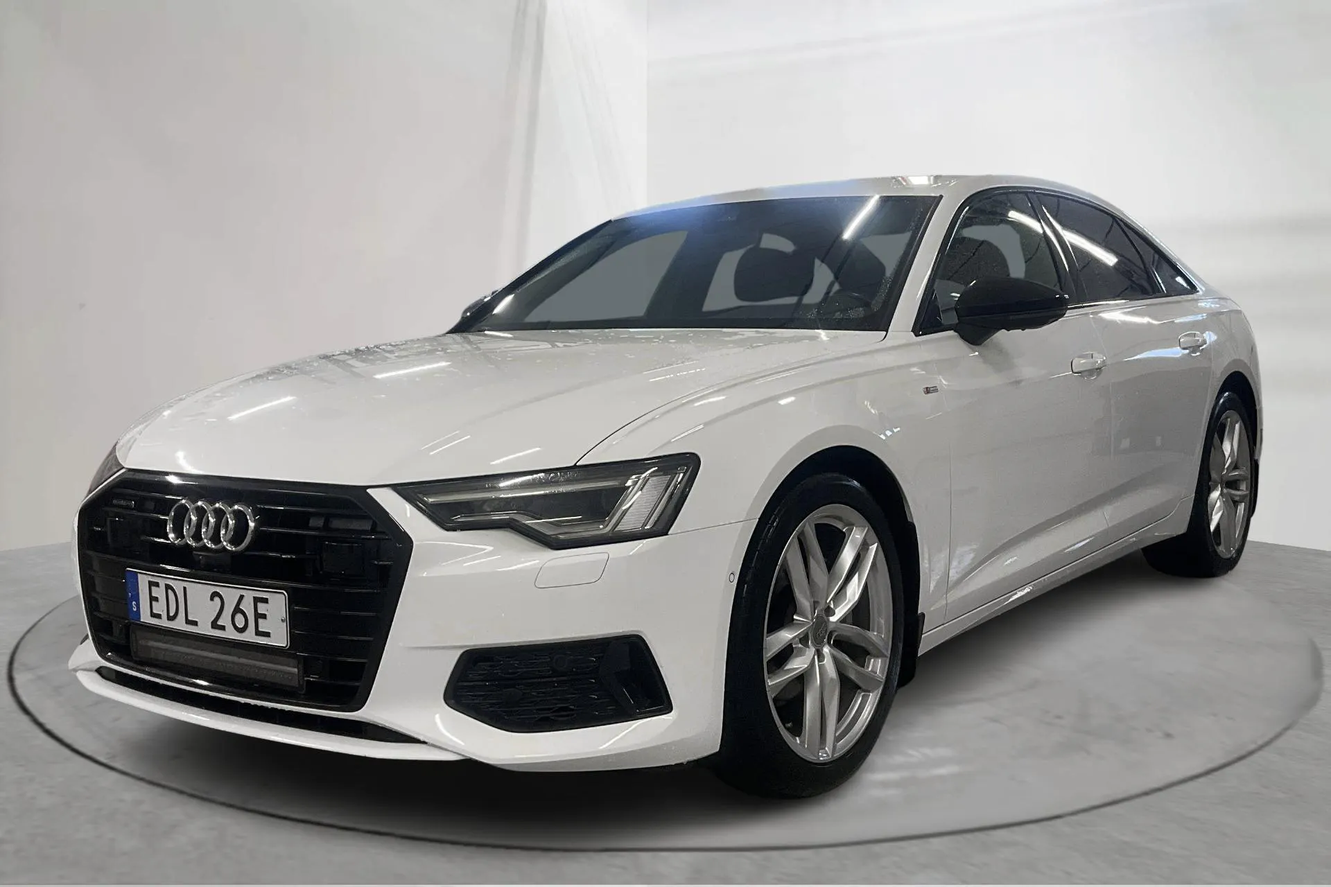 Presentationsfoto 1 av 33: Audi A6 Sedan 40 TDI quattro (204hk) - 16 860 mil - Automat - vit - 2020