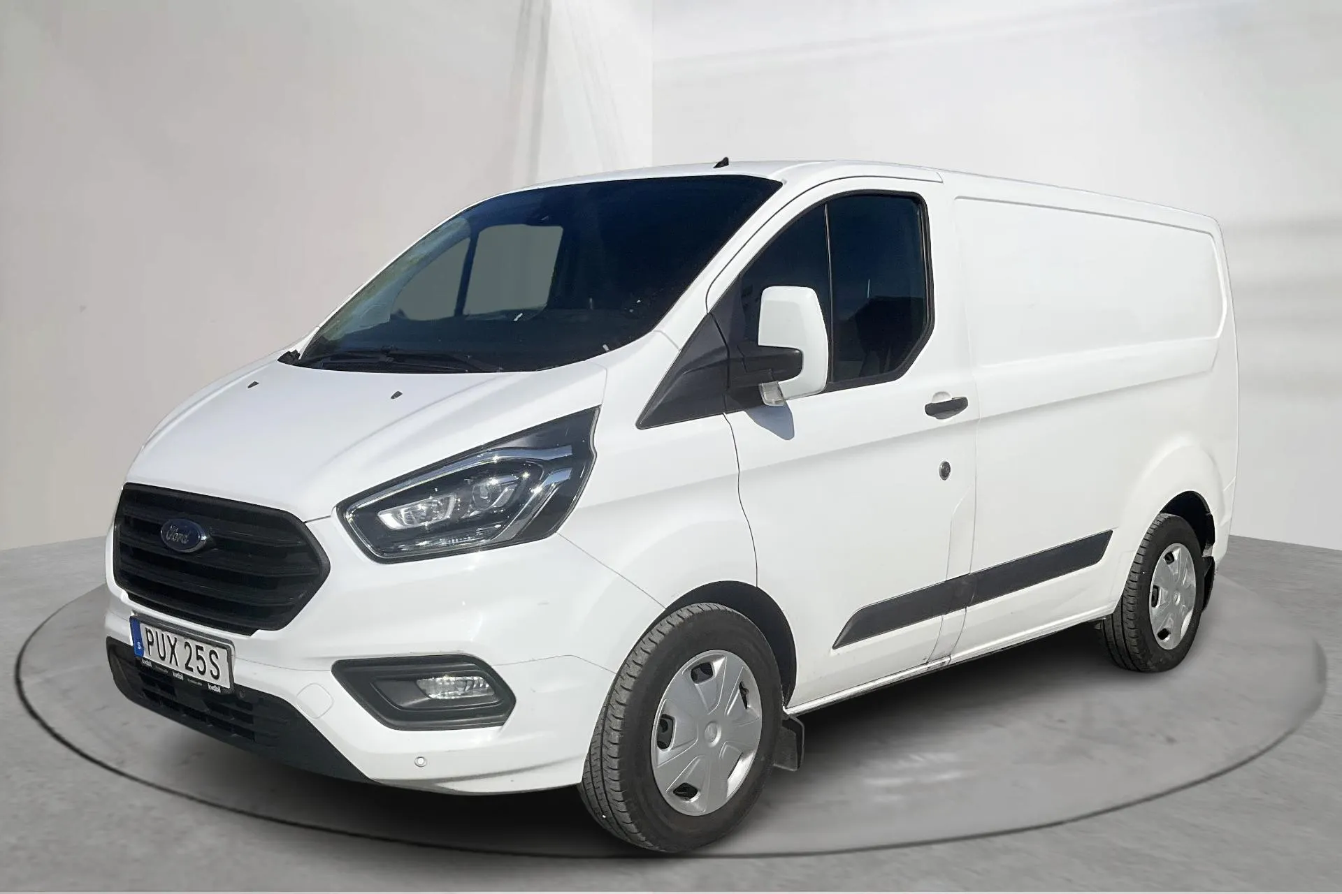 Presentation photo 1 of 13: Ford Transit Custom 280 (130hk) - 146 210 km - Automatic - white - 2019