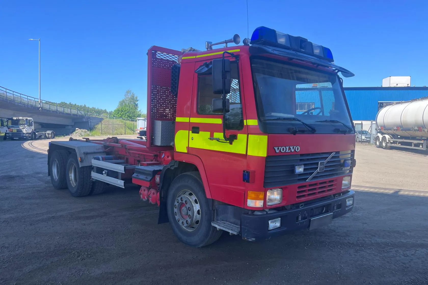 Presentation photo 2 of 81: VOLVO FL10 6X4 VOLVO FL10 6X4 Brandbil - 31 607 km - Manual - red - 1997