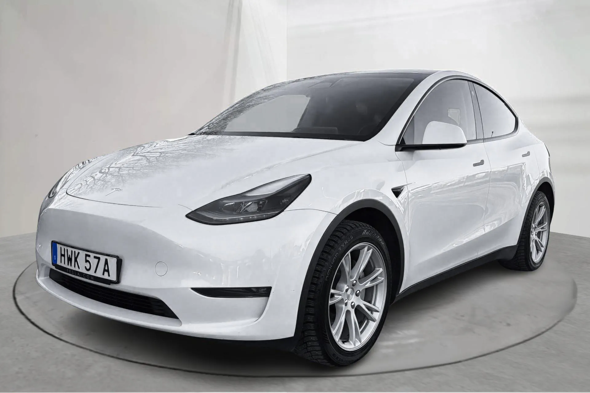 Tesla Model Y Long Range Dual Motor AWD