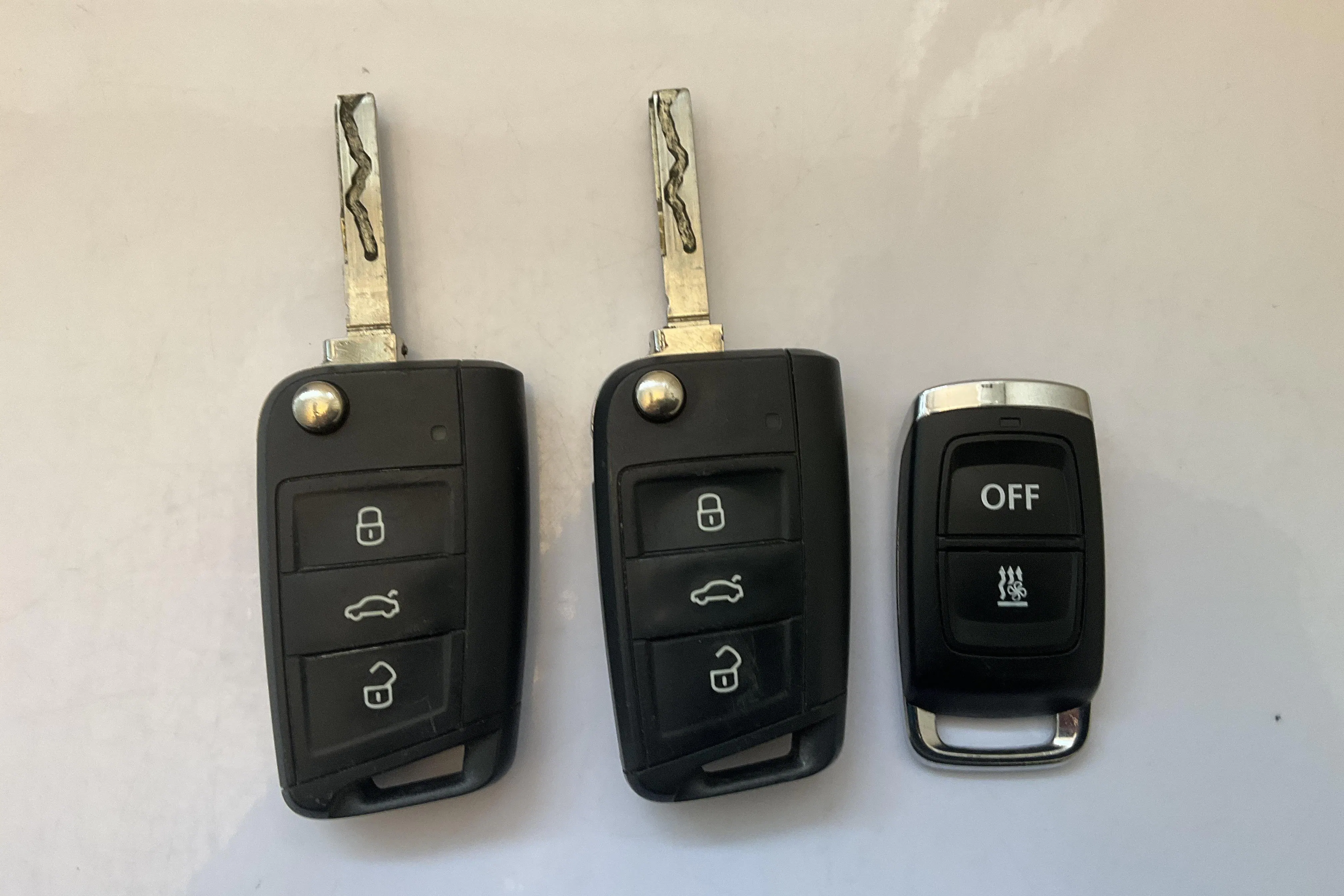 Presentation photo 15 of 15: VW Tiguan 2.0 TSI 4MOTION (190hk) - 160 340 km - Automatic - white - 2020