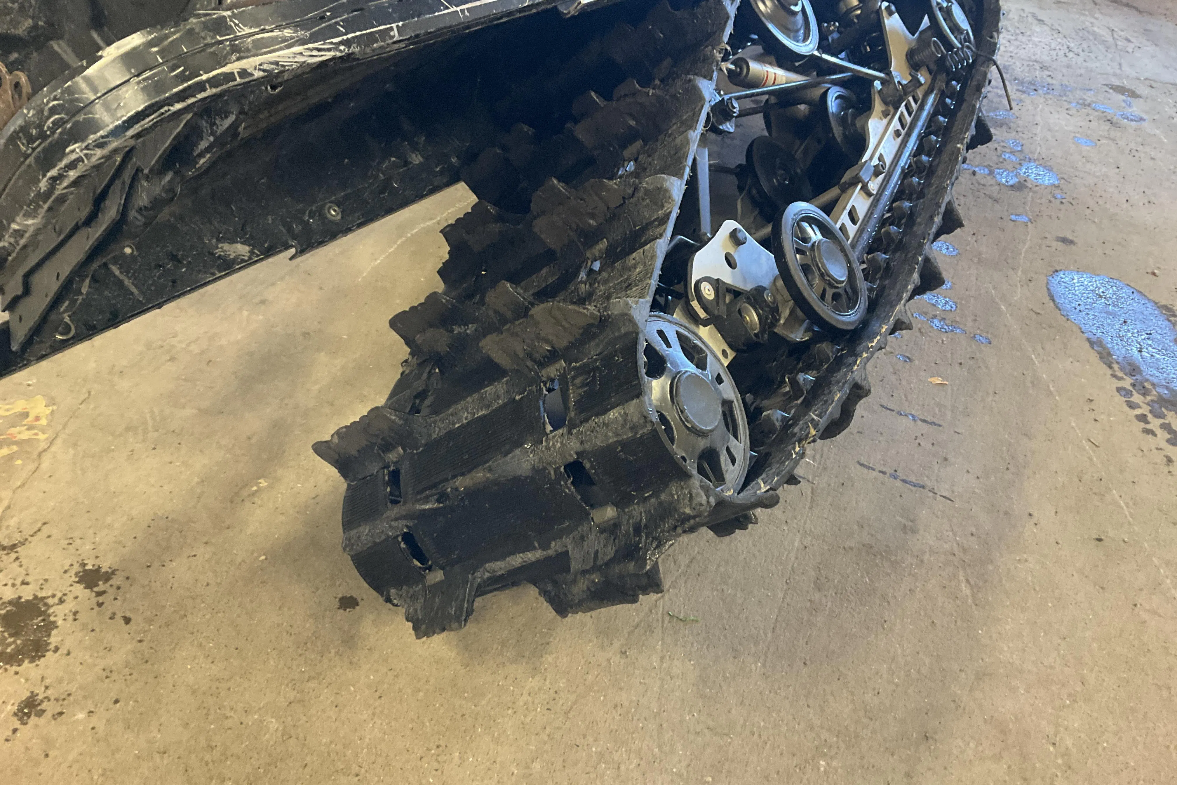 Presentationsfoto 15 av 15: ski-doo TUNDRA Xtreme 600 HO E-TEC Snöskoter (Rep.Objekt) - 633 mil - Automat - 2013