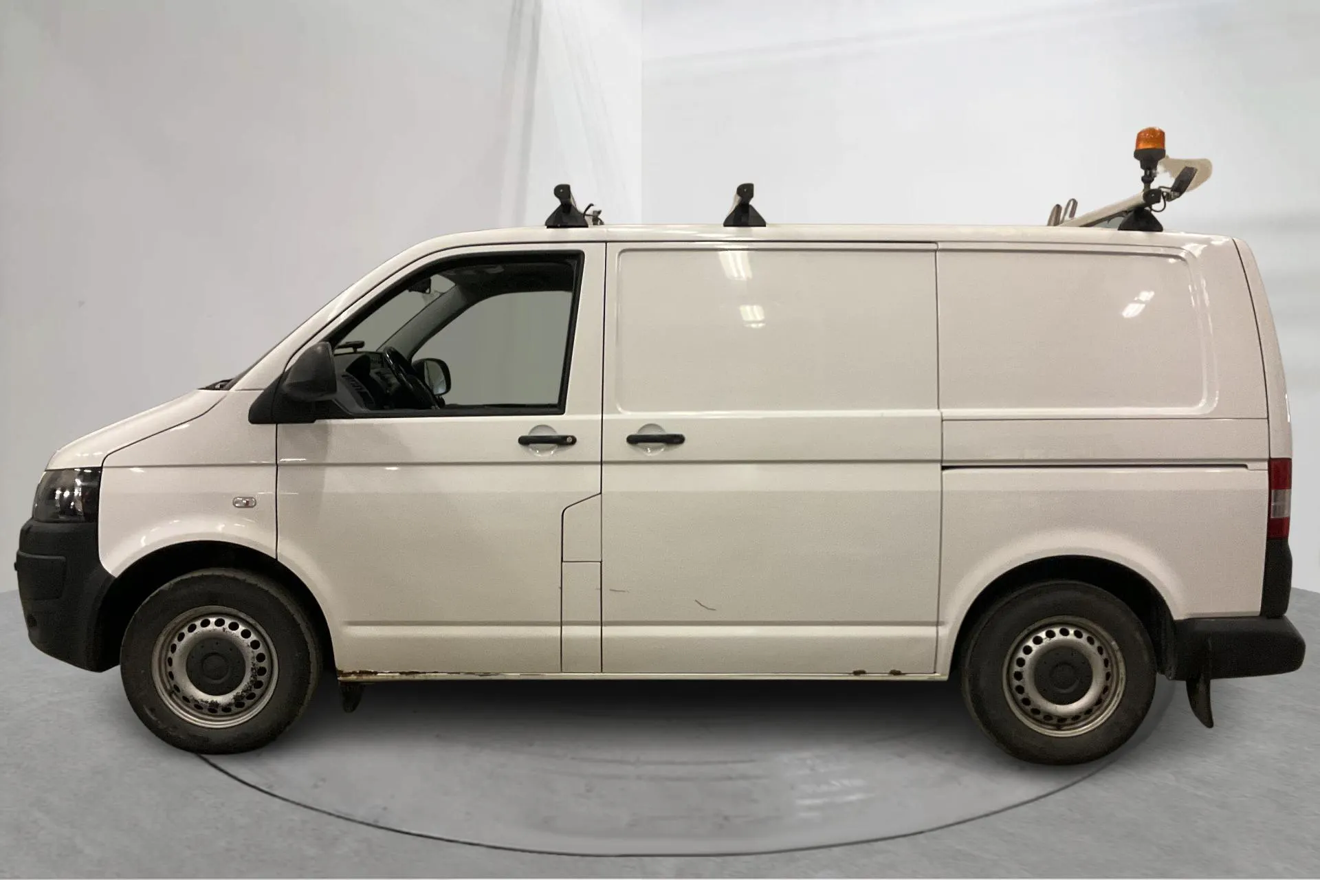 Presentationsfoto 2 av 21: VW Transporter T5 2.0 TDI 4MOTION (140hk) - 29 424 mil - Manuell - vit - 2015