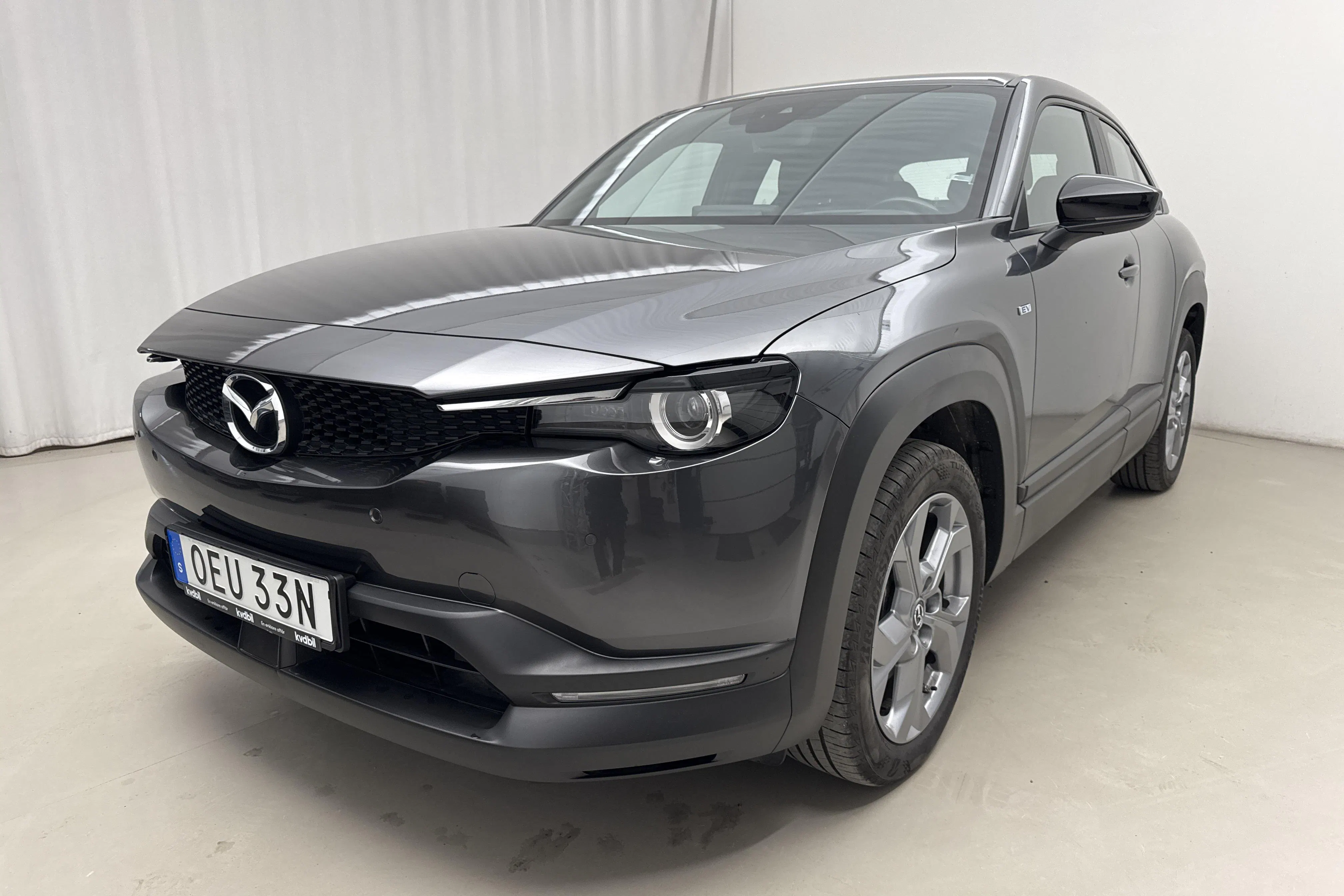 Presentationsfoto 1 av 19: Mazda MX-30 e-Skyactiv (145hk) - 2 101 mil - Automat - grå - 2023
