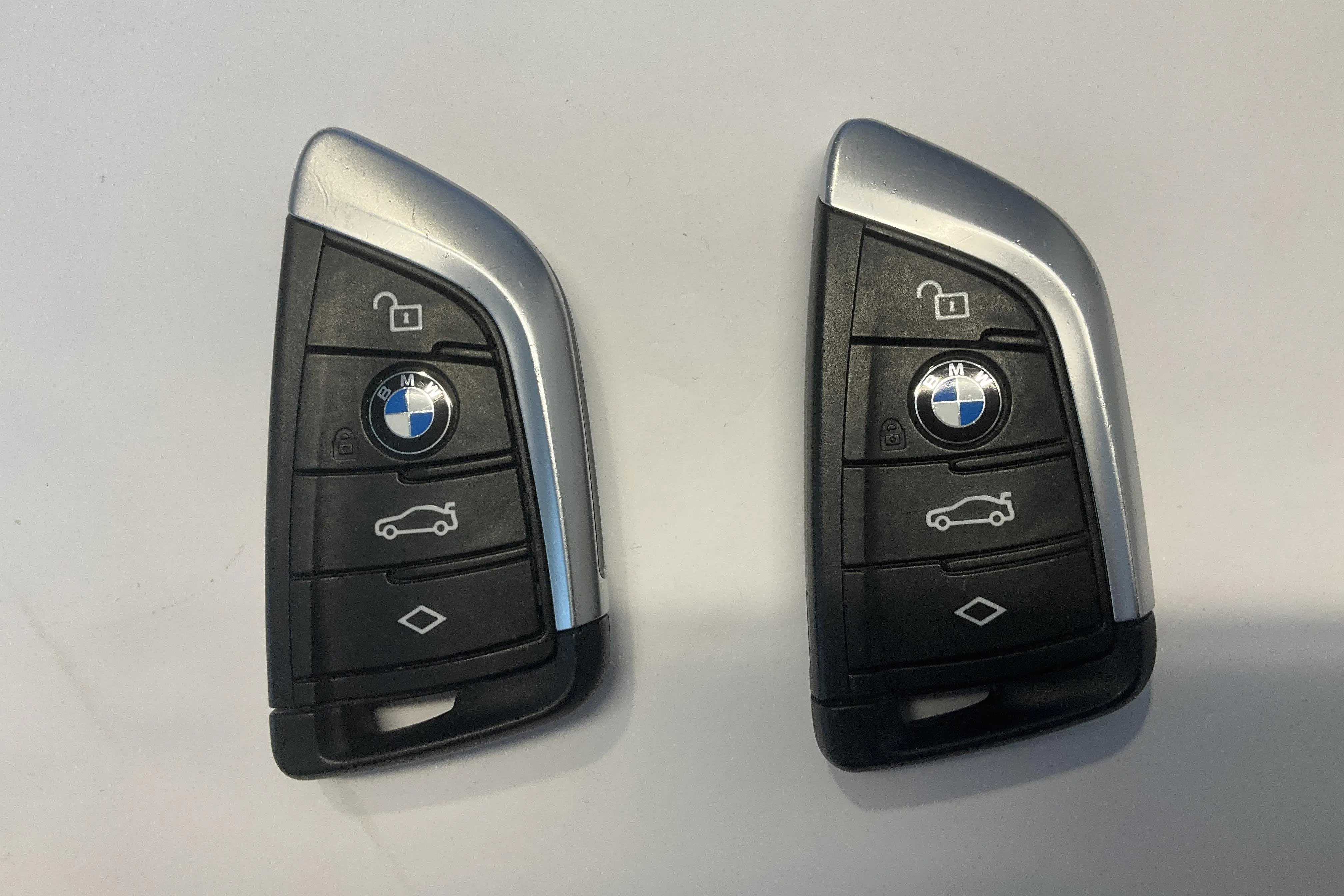 Presentation photo 18 of 18: BMW iX3 LCI, G08 (286hk) - 147 890 km - Automatic - white - 2022