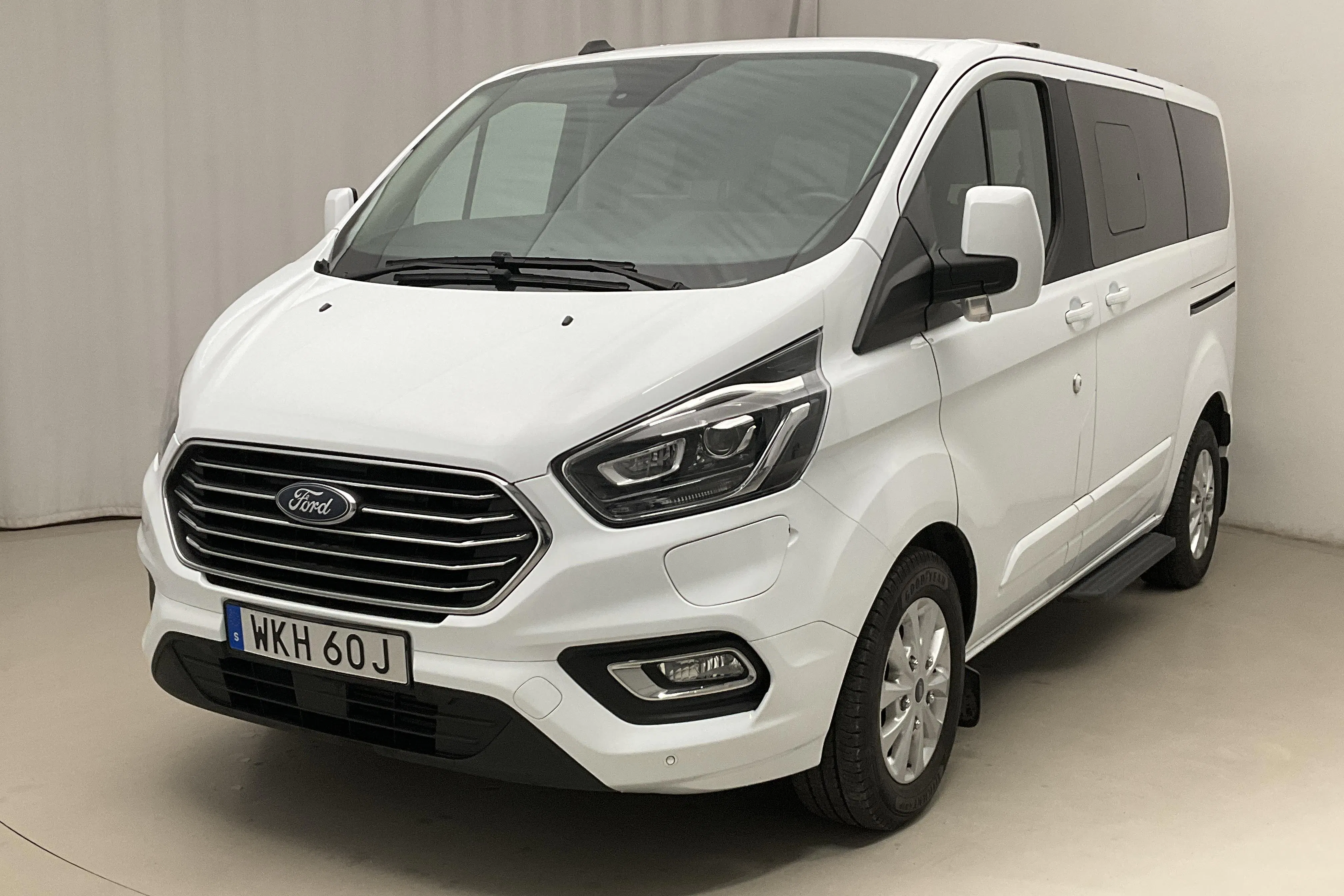 Ford Tourneo Custom 340 PHEV (120hk)
