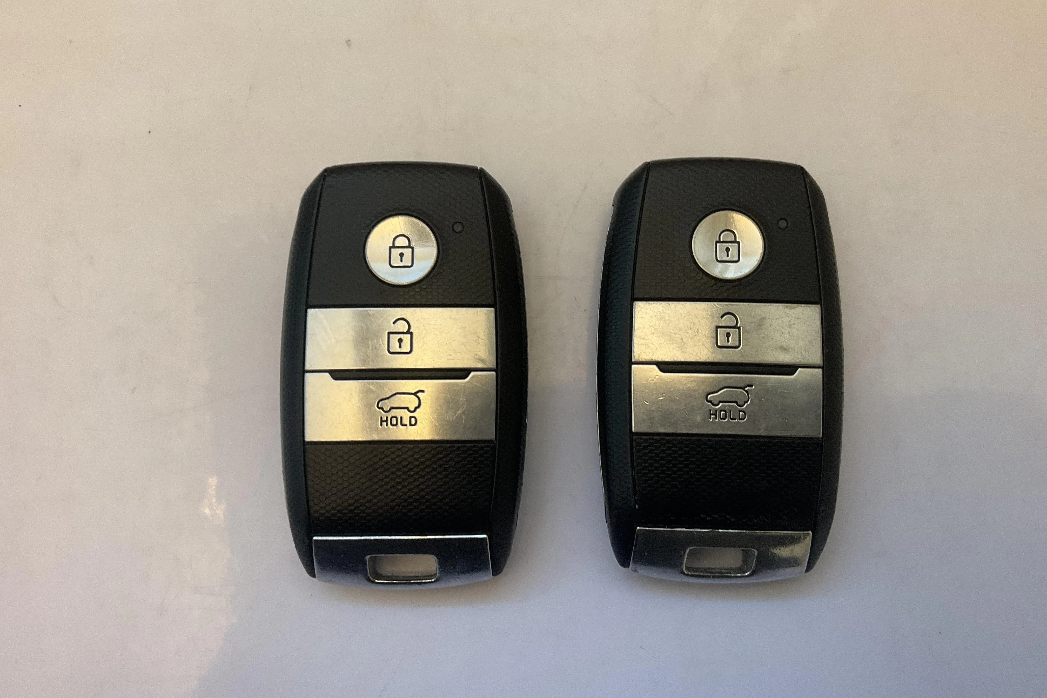 Presentation photo 15 of 15: KIA Carens 1.7 CRDi (136hk) - 192 780 km - Automatic - gray - 2016