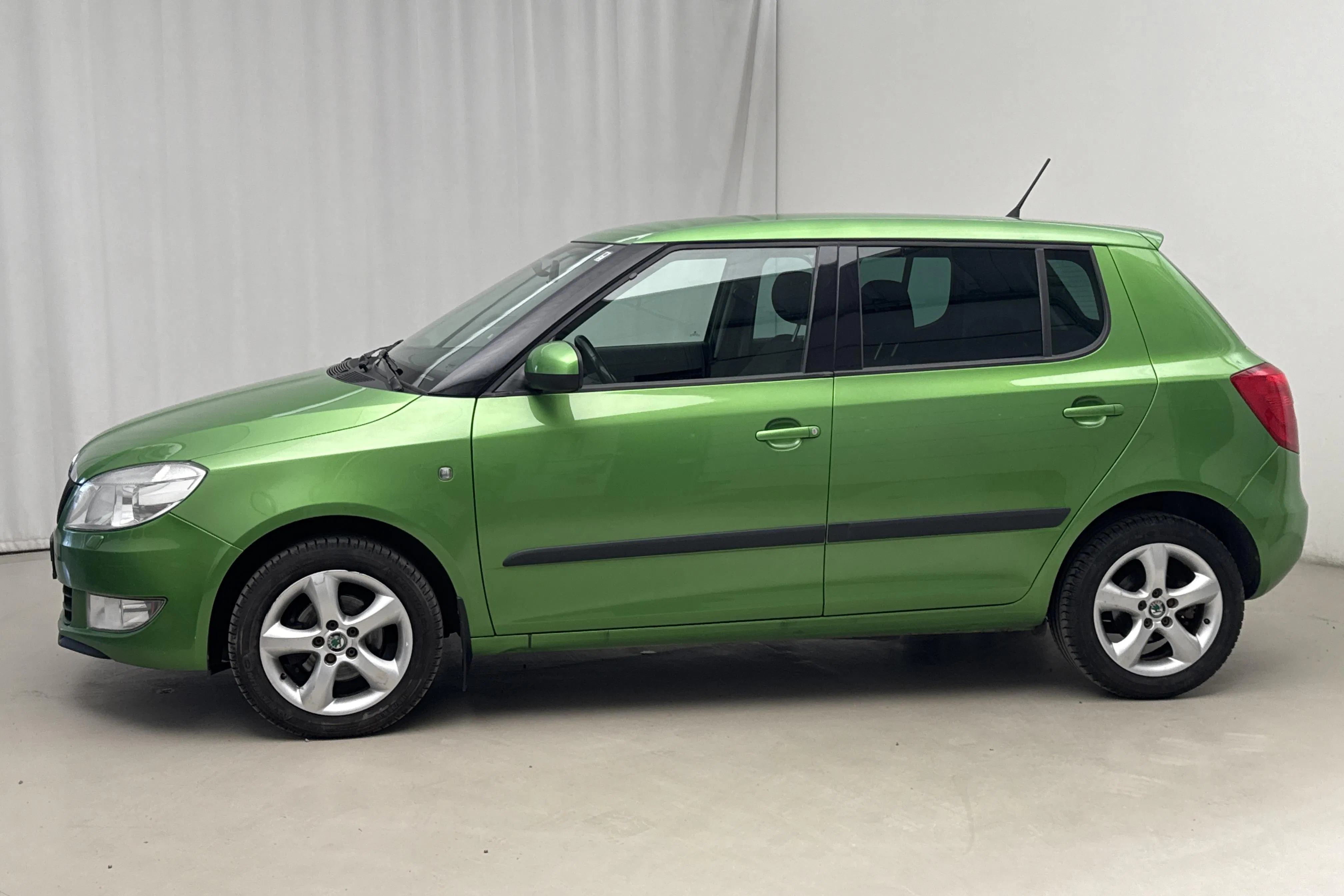 Presentationsfoto 2 av 13: Skoda Fabia 1.2 TSI (86hk) - 11 352 mil - Manuell - grön - 2013