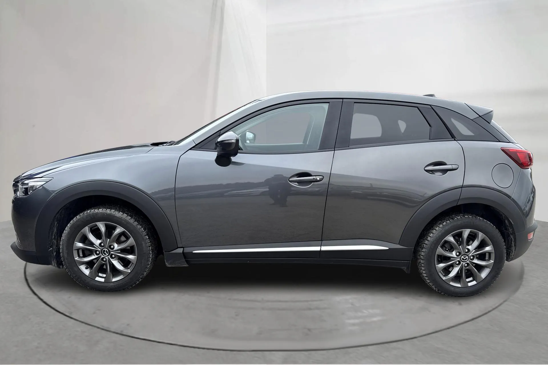 Presentationsfoto 2 av 15: Mazda CX-3 2.0 AWD (150hk) - 6 178 mil - Automat - grå - 2018