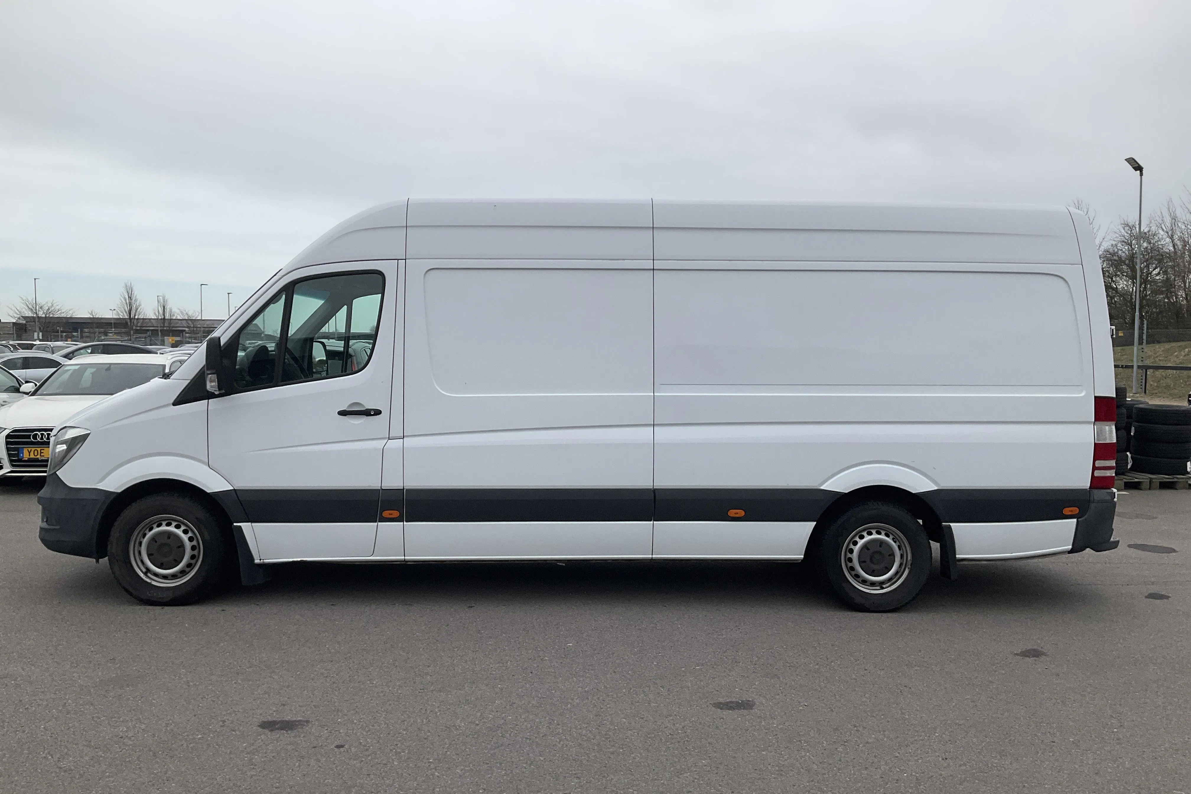 Presentationsfoto 2 av 11: Mercedes Sprinter 316 CDI (163hk) - 8 355 mil - Automat - vit - 2015