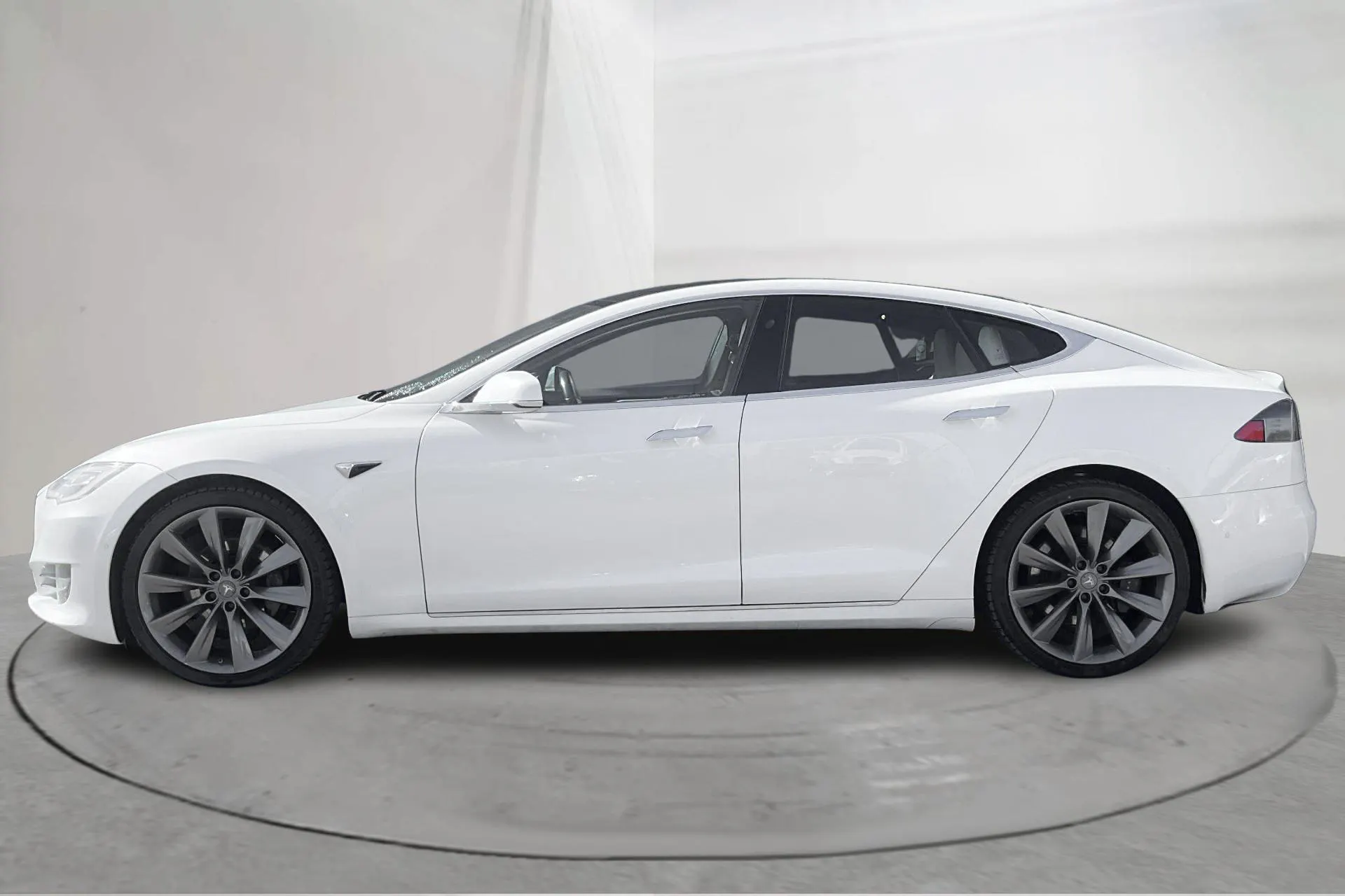 Presentation photo 2 of 21: Tesla Model S 75 - 199 060 km - Automatic - white - 2017
