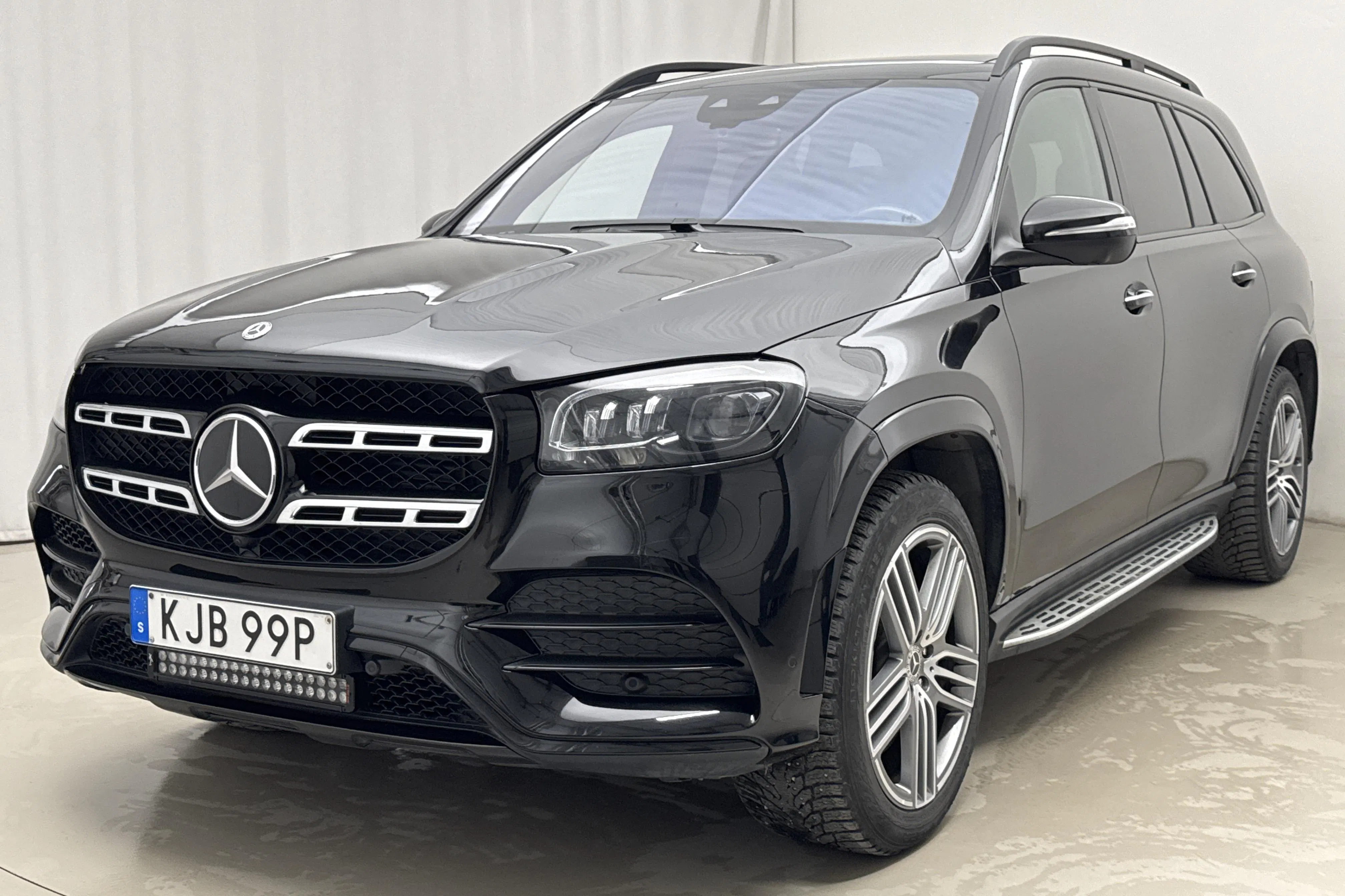 Presentationsfoto 1 av 28: Mercedes GLS 400 d 4MATIC X167 (330hk) - 14 904 mil - Automat - svart - 2020