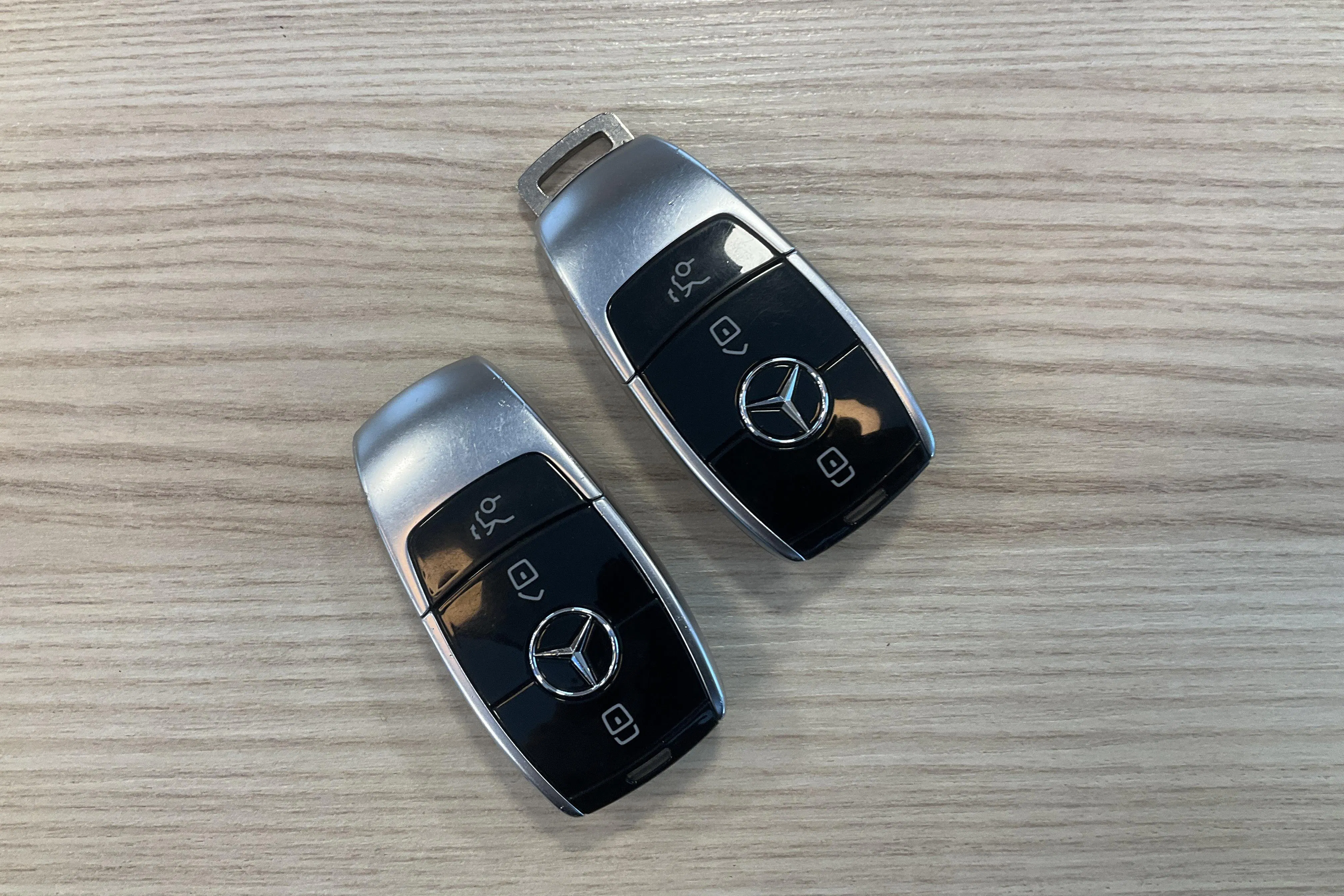 Presentationsfoto 18 av 18: Mercedes E 300 de Kombi S213 (316hk) - 24 035 mil - Automat - svart - 2020