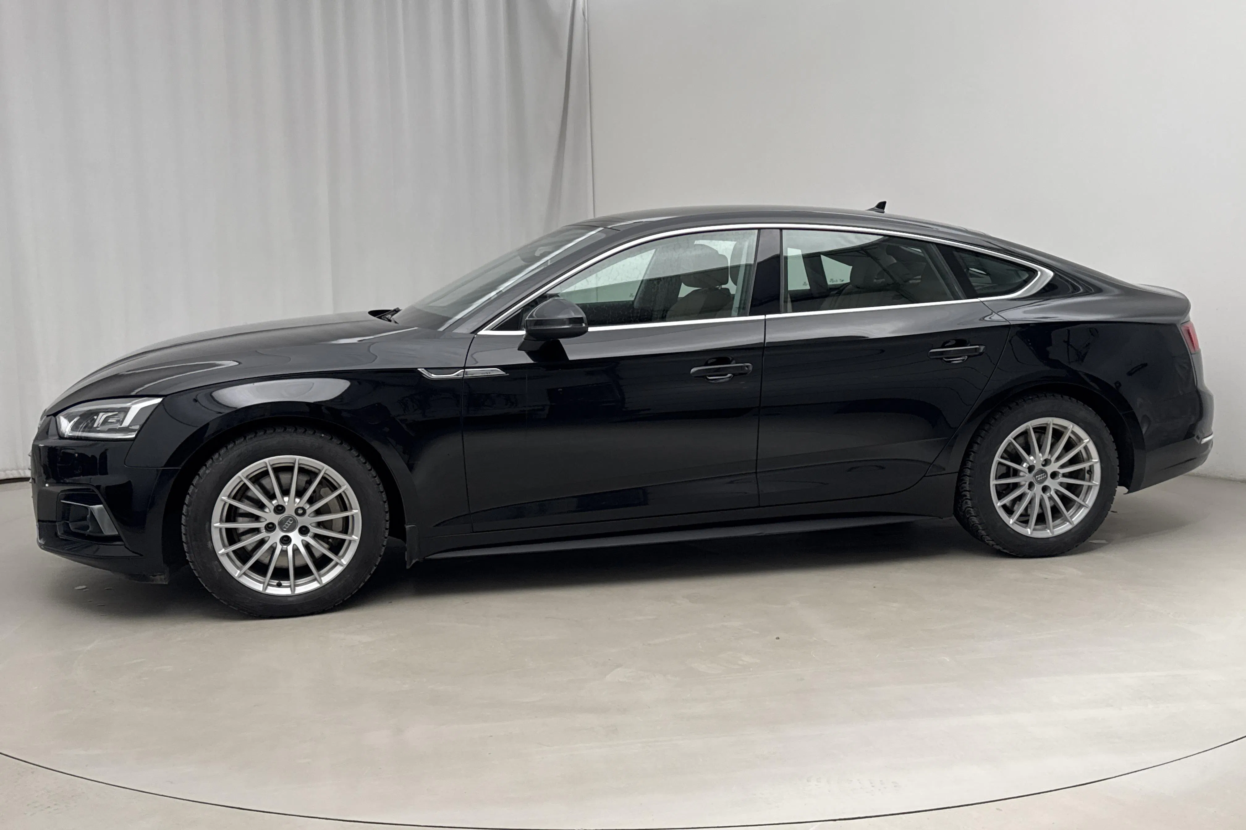 Presentation photo 2 of 18: Audi A5 Sportback 45 TFSI quattro (245hk) - 95 030 km - Automatic - black - 2019