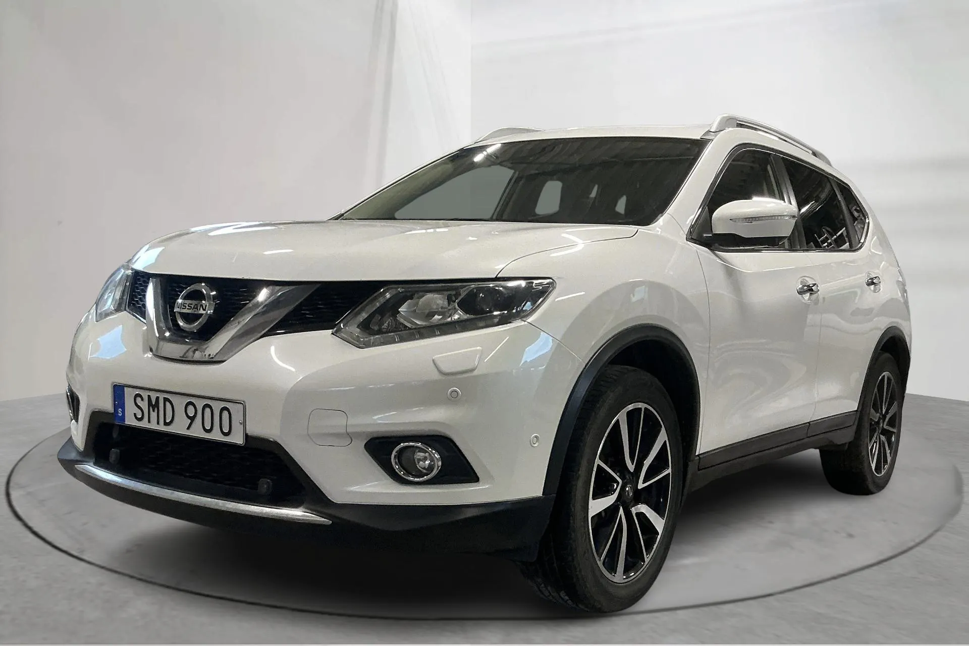 Presentation photo 1 of 19: Nissan X-trail 1.6 dCi 2WD (130hk) - 127 470 km - Automatic - white - 2017