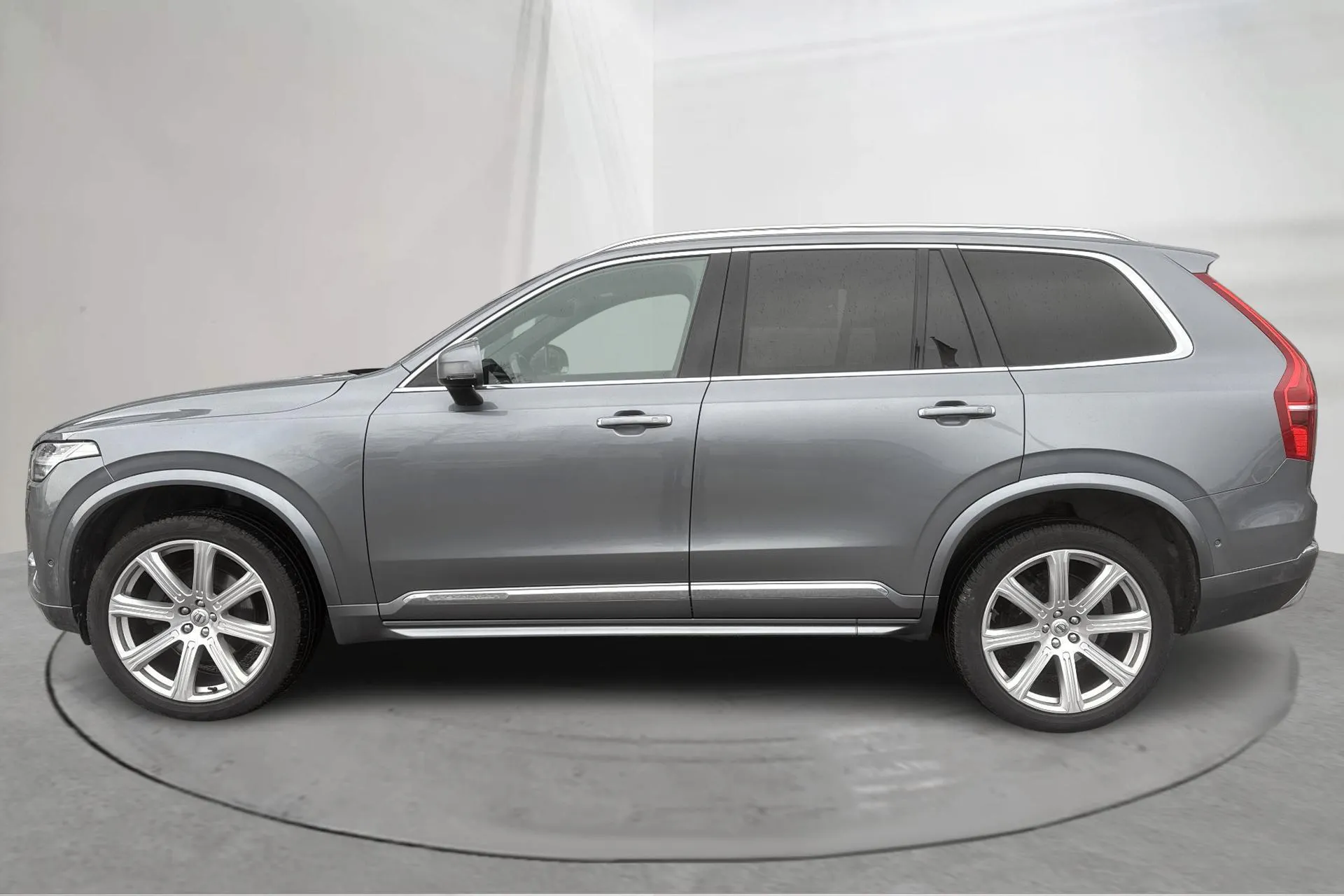 Presentation photo 2 of 23: Volvo XC90 D5 AWD (225hk) - 263 340 km - Automatic - gray - 2016