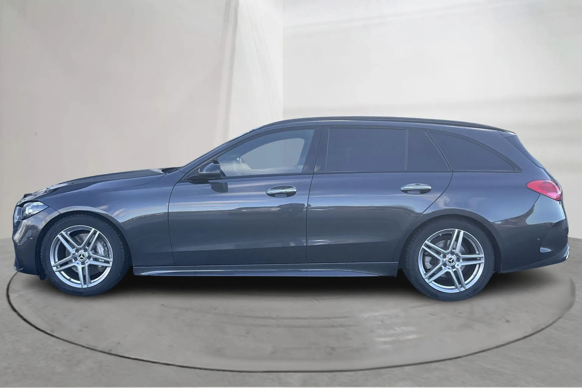 Presentation photo 2 of 17: Mercedes C 220 d Kombi S206 (200hk) - 105 020 km - Automatic - gray - 2022