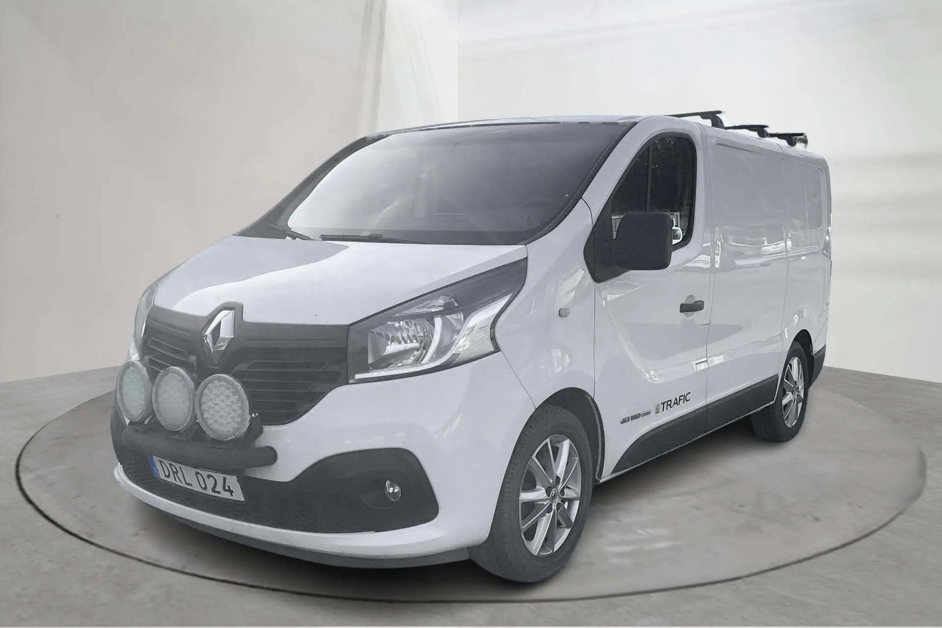 Presentationsfoto 1 av 14: Renault Trafic 1.6 dCi Skåp (120hk) - 17 561 mil - Manuell - vit - 2015
