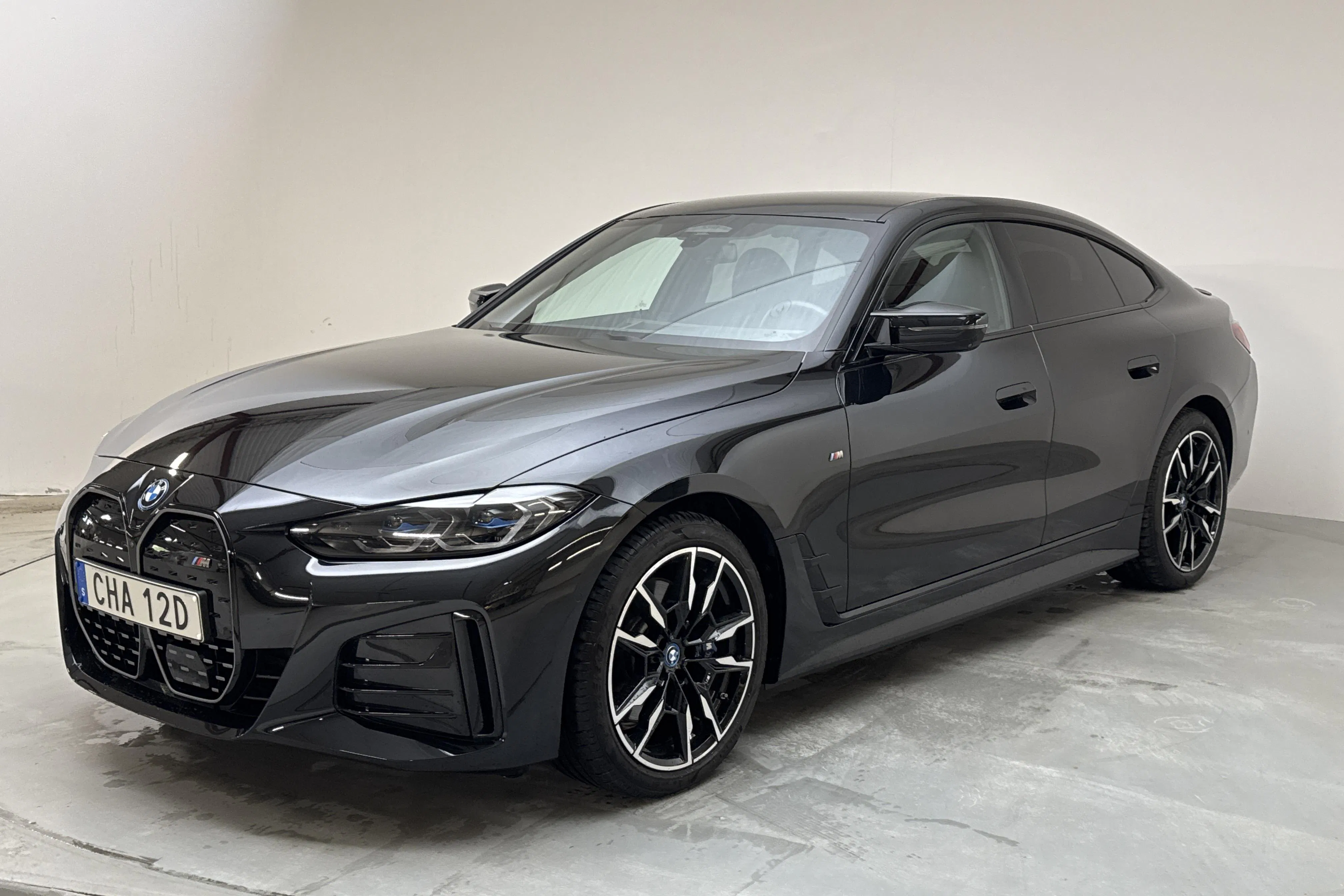 Presentationsfoto 1 av 20: BMW i4 M50 xDrive, G26 (544hk) - 2 951 mil - Automat - svart - 2024