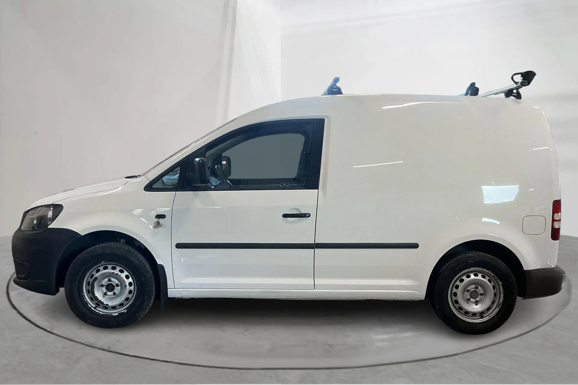 Presentationsfoto 2 av 15: VW Caddy 1.6 TDI Skåp (102hk) - 9 091 mil - Manuell - vit - 2012