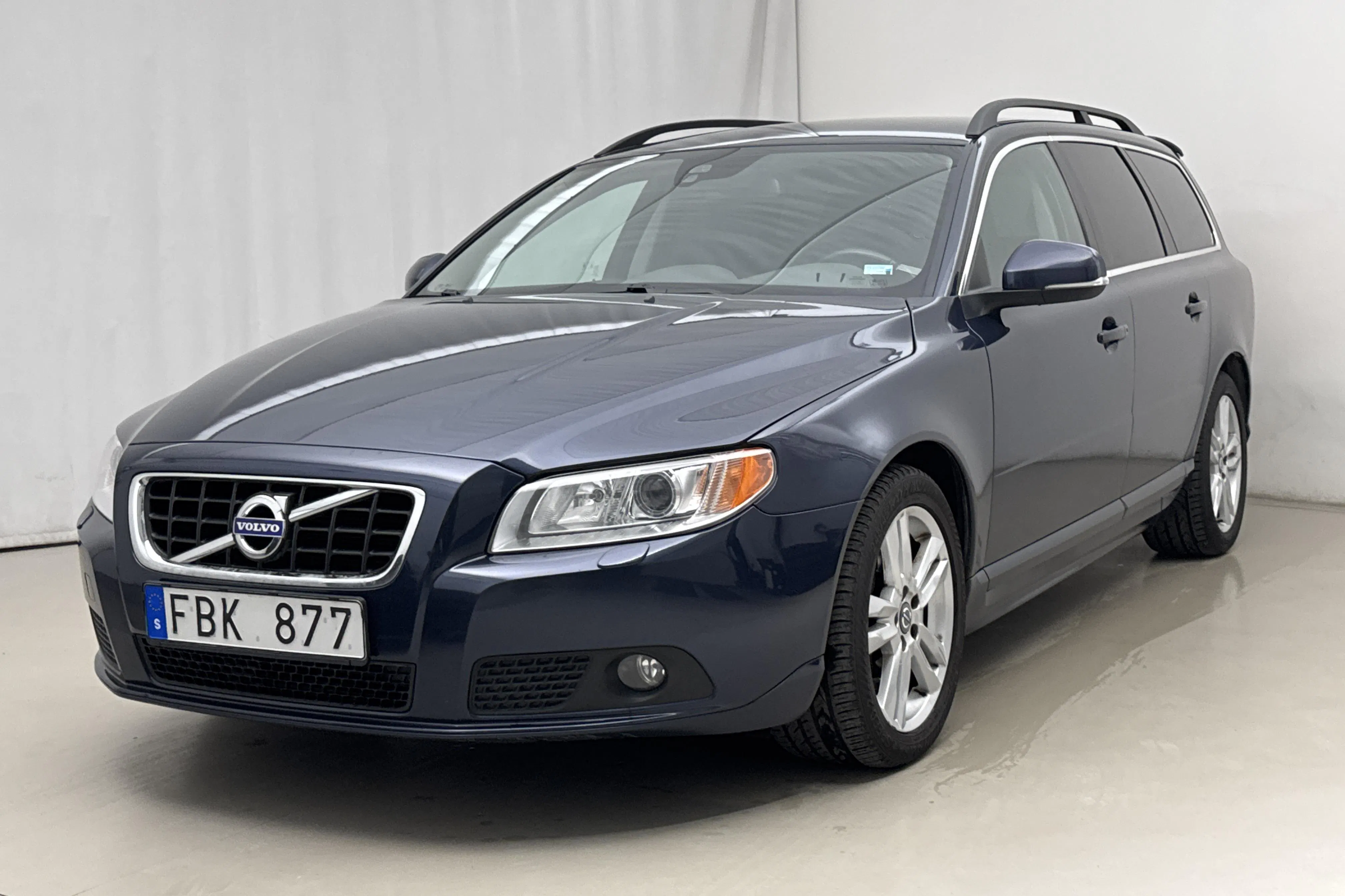 Presentation photo 1 of 17: Volvo V70 II D4 AWD (215hk) - 117 900 km - Automatic - blue - 2013