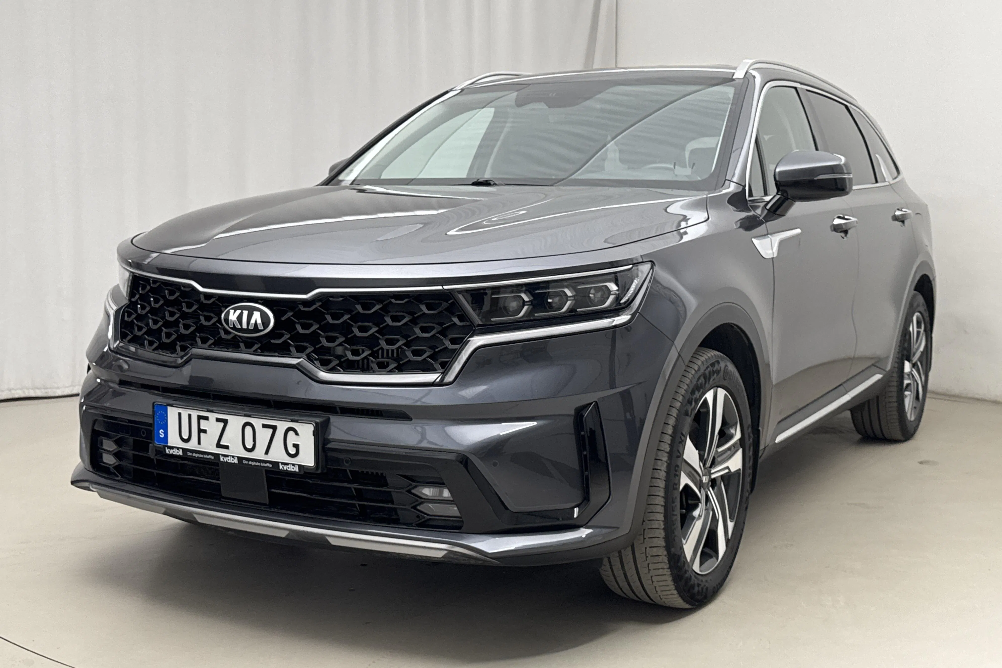 Presentation photo 1 of 26: KIA Sorento 1.6 T-GDi Plug-in Hybrid AWD (265hk) - 91 560 km - Automatic - gray - 2021
