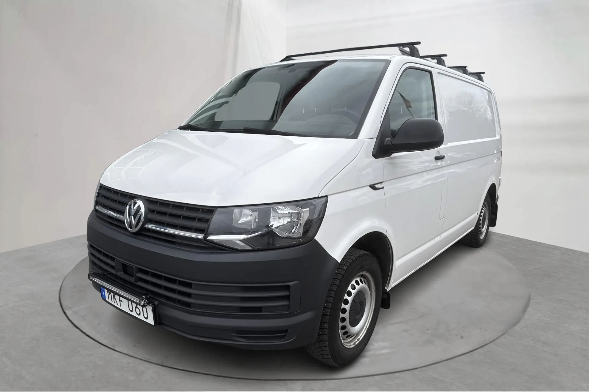 Presentationsfoto 1 av 19: VW Transporter T6 2.0 TDI BMT Skåp (102hk) - 20 247 mil - Manuell - vit - 2019