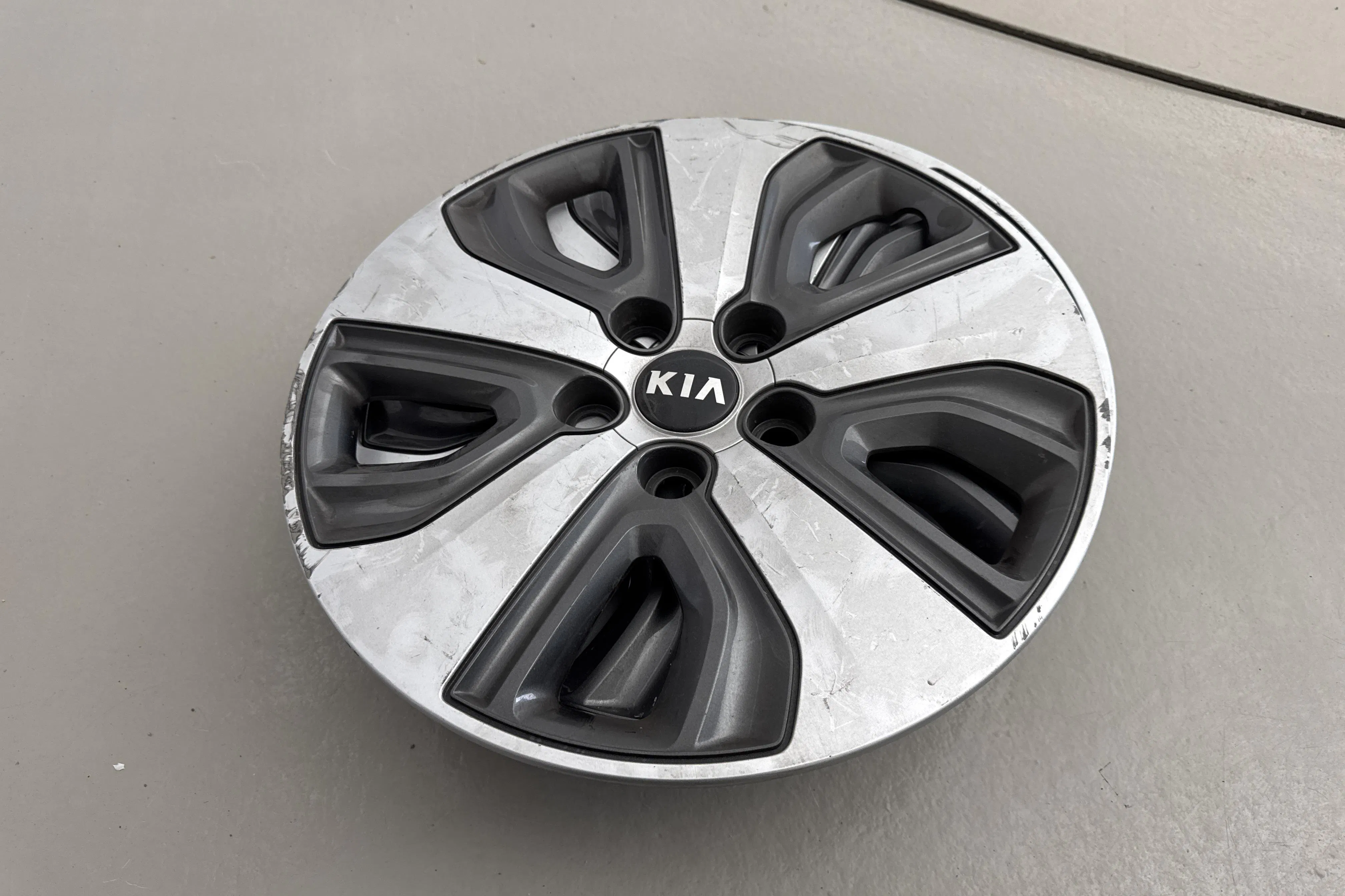 Presentationsfoto 21 av 21: KIA Niro Plug-in Hybrid 1.6 (141hk) - 9 780 mil - Automat - grå - 2018
