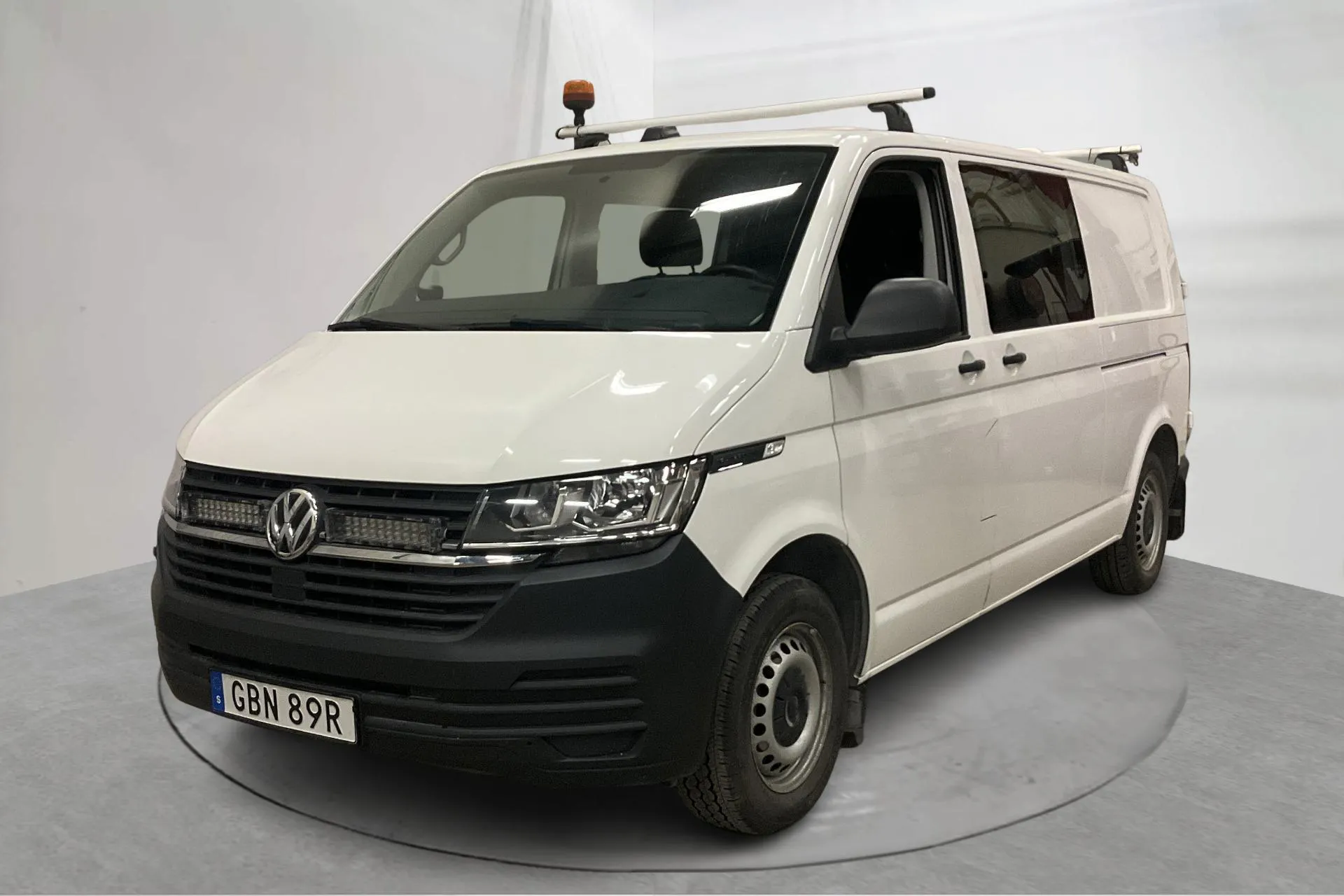 Presentation photo 1 of 20: VW Transporter T6 2.0 TDI BMT Skåp 4MOTION (150hk) - 136 850 km - Manual - white - 2020