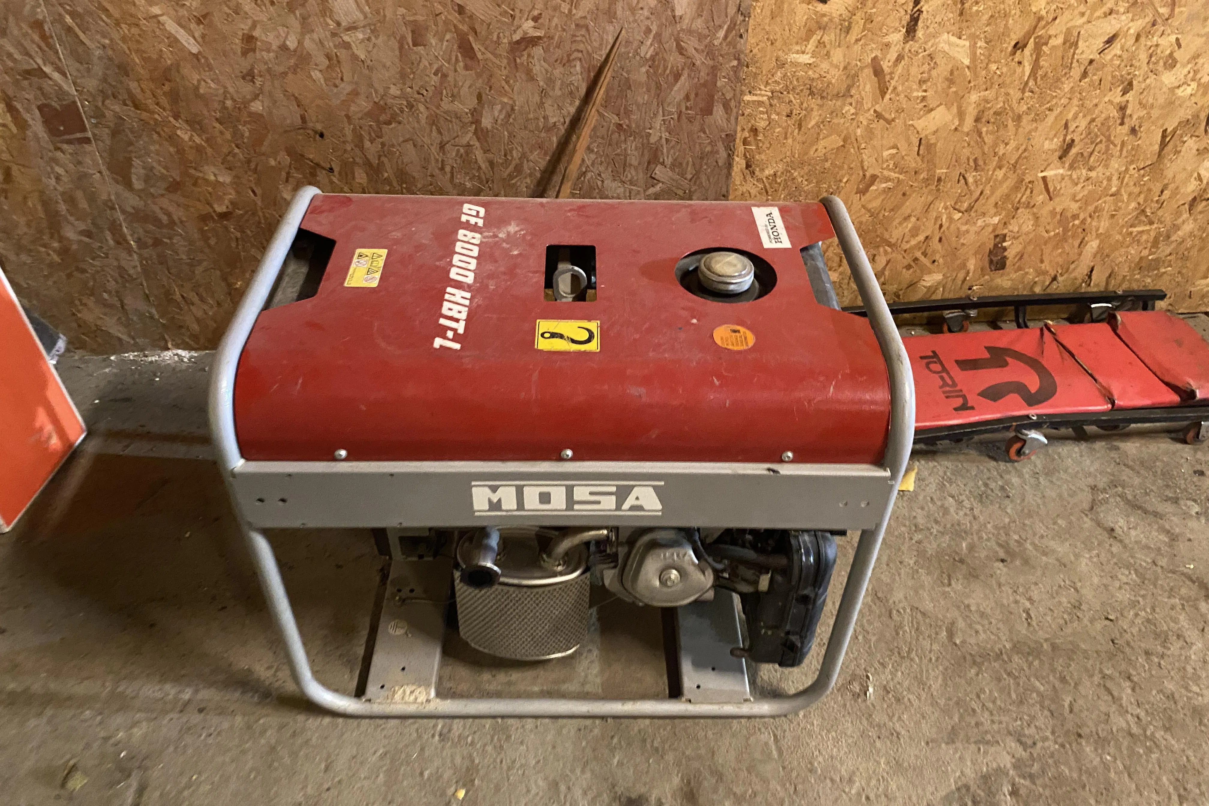 Presentationsfoto 1 av 8: Mosa GE8000 HBT-L -  - 2021