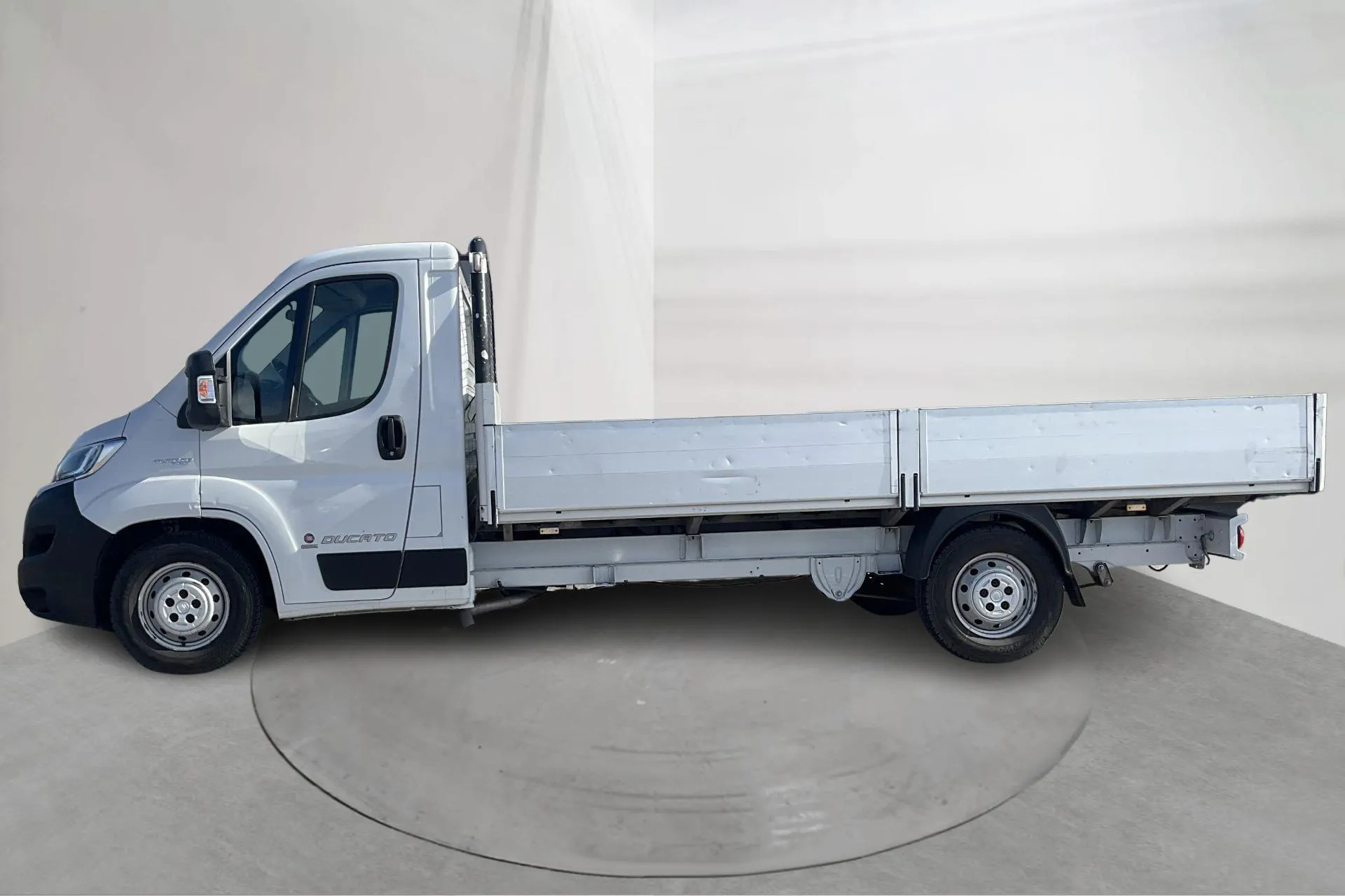 Presentationsfoto 2 av 12: Fiat Ducato 2.3 Multijet (177hk) - 21 364 mil - Manuell - vit - 2018