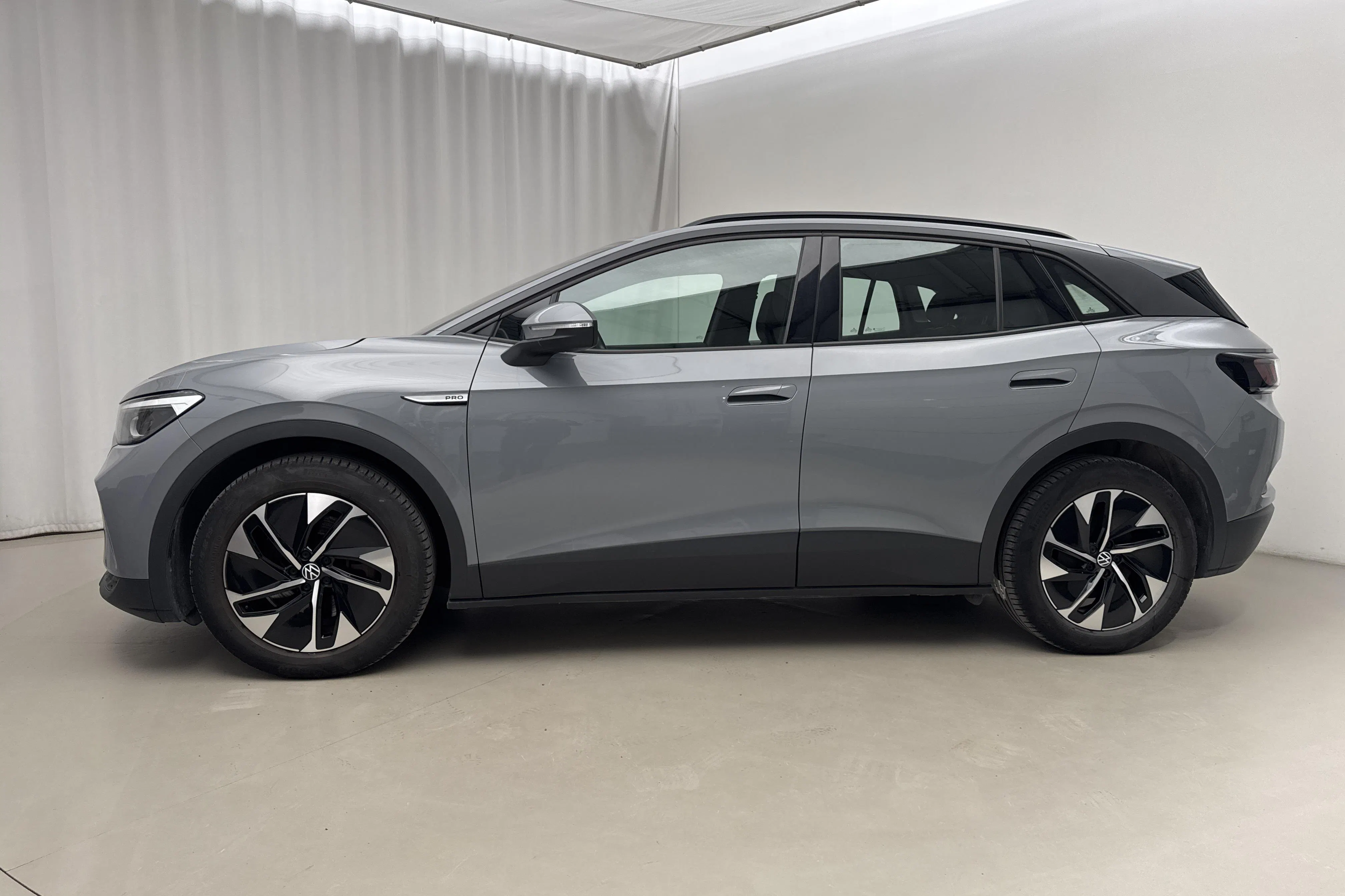 Presentationsfoto 2 av 20: VW ID.4 77kWh (204hk) - 11 831 mil - Automat - grå - 2022